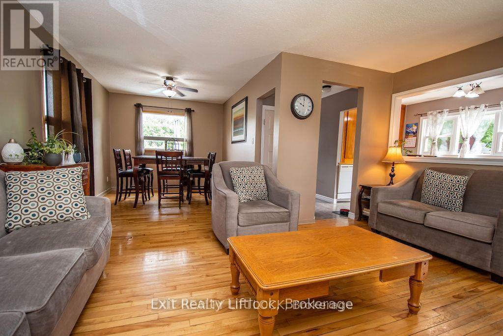 644 Hawley Street, Peterborough (Otonabee Ward 1), Ontario  K9J 4C6 - Photo 3 - X13183712