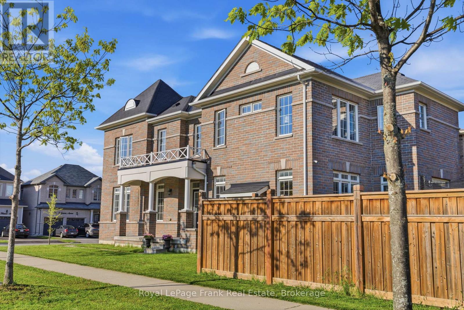 1 Gomme Avenue, Clarington (Newcastle), Ontario  L1B 1G9 - Photo 2 - E13185414