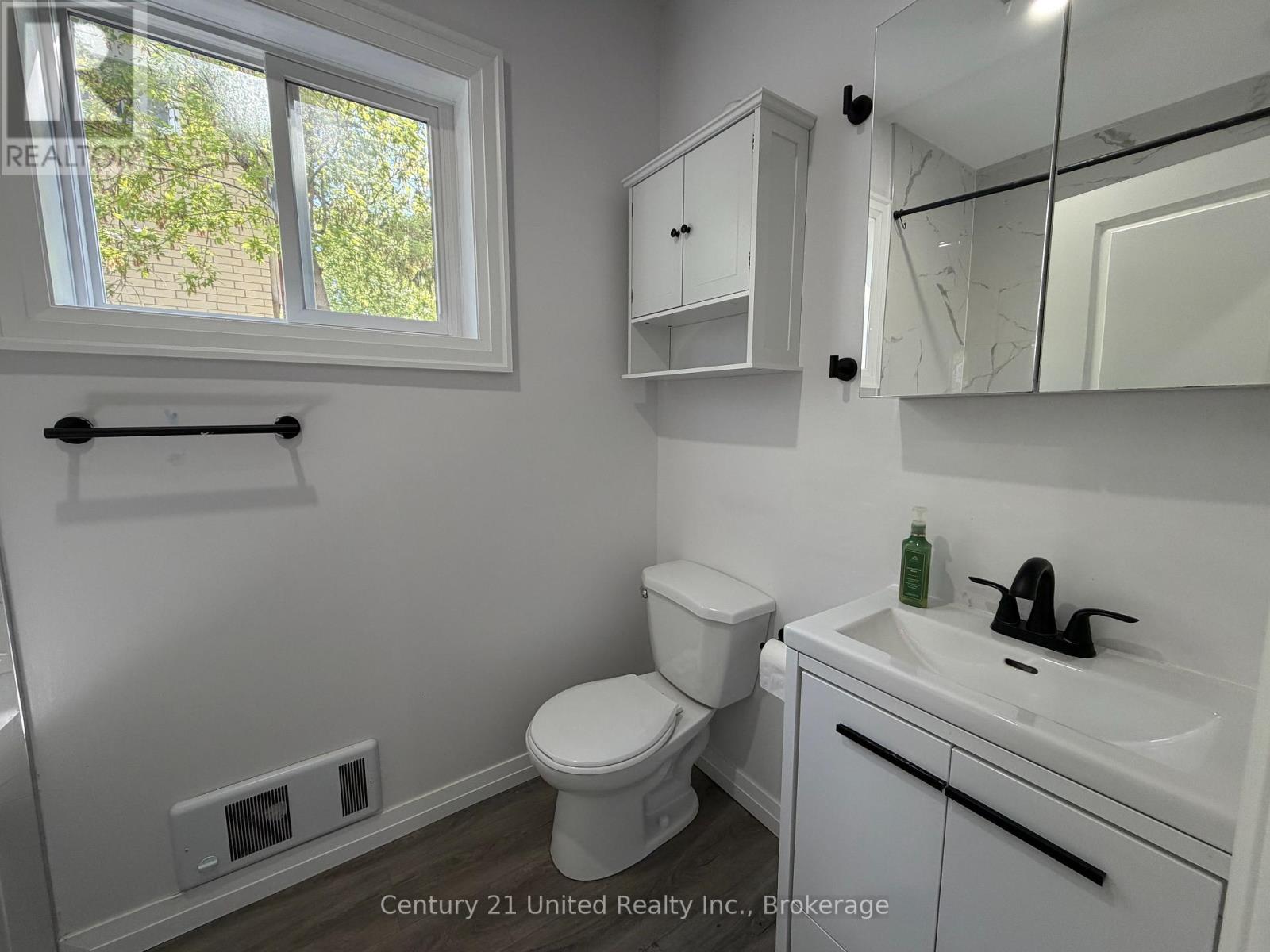 A - 825 Cameron Street, Peterborough (Otonabee Ward 1), Ontario  K9J 4A2 - Photo 8 - X13187290