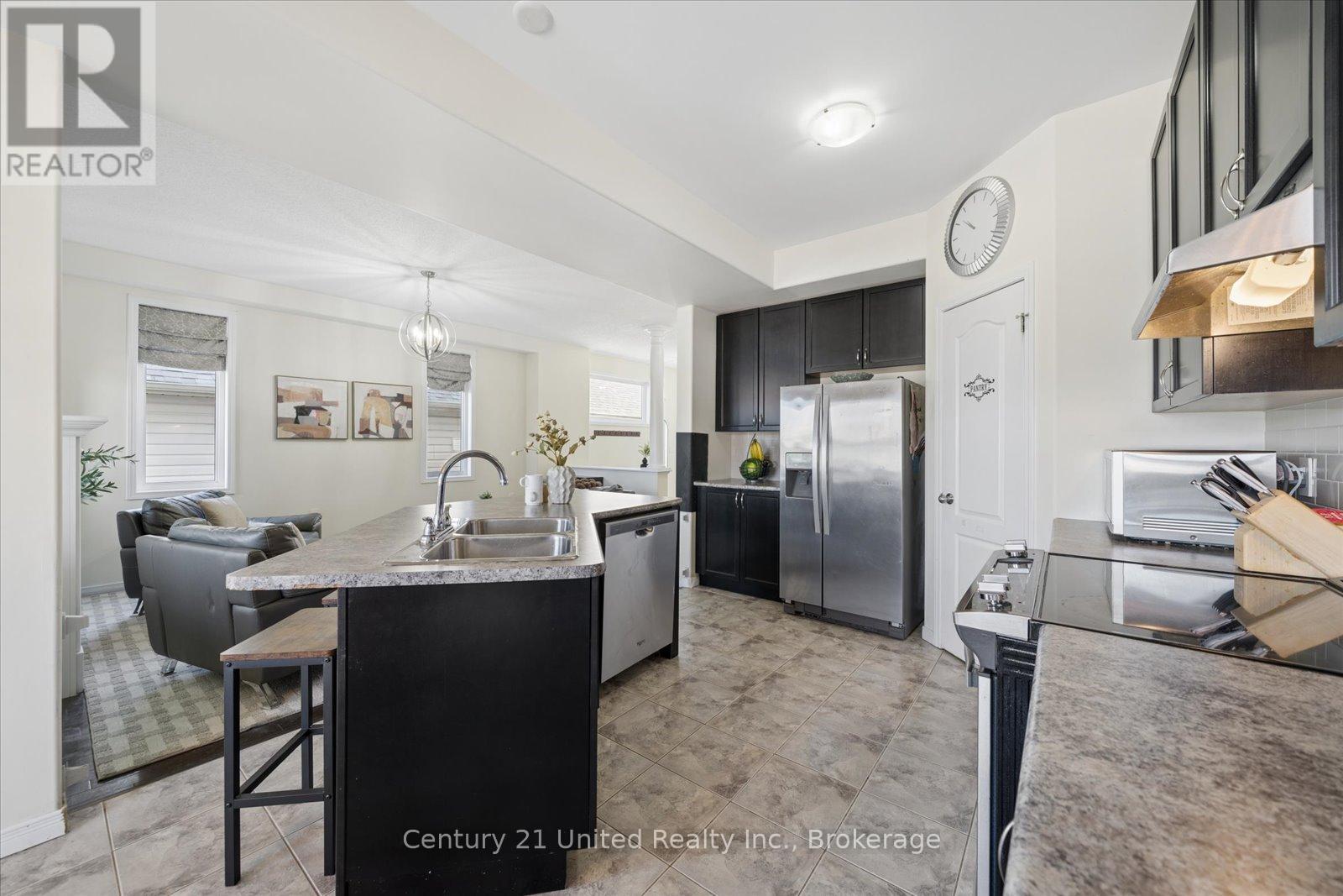 425 Florence Drive, Peterborough (Monaghan Ward 2), Ontario  K9J 0H7 - Photo 18 - X13187722
