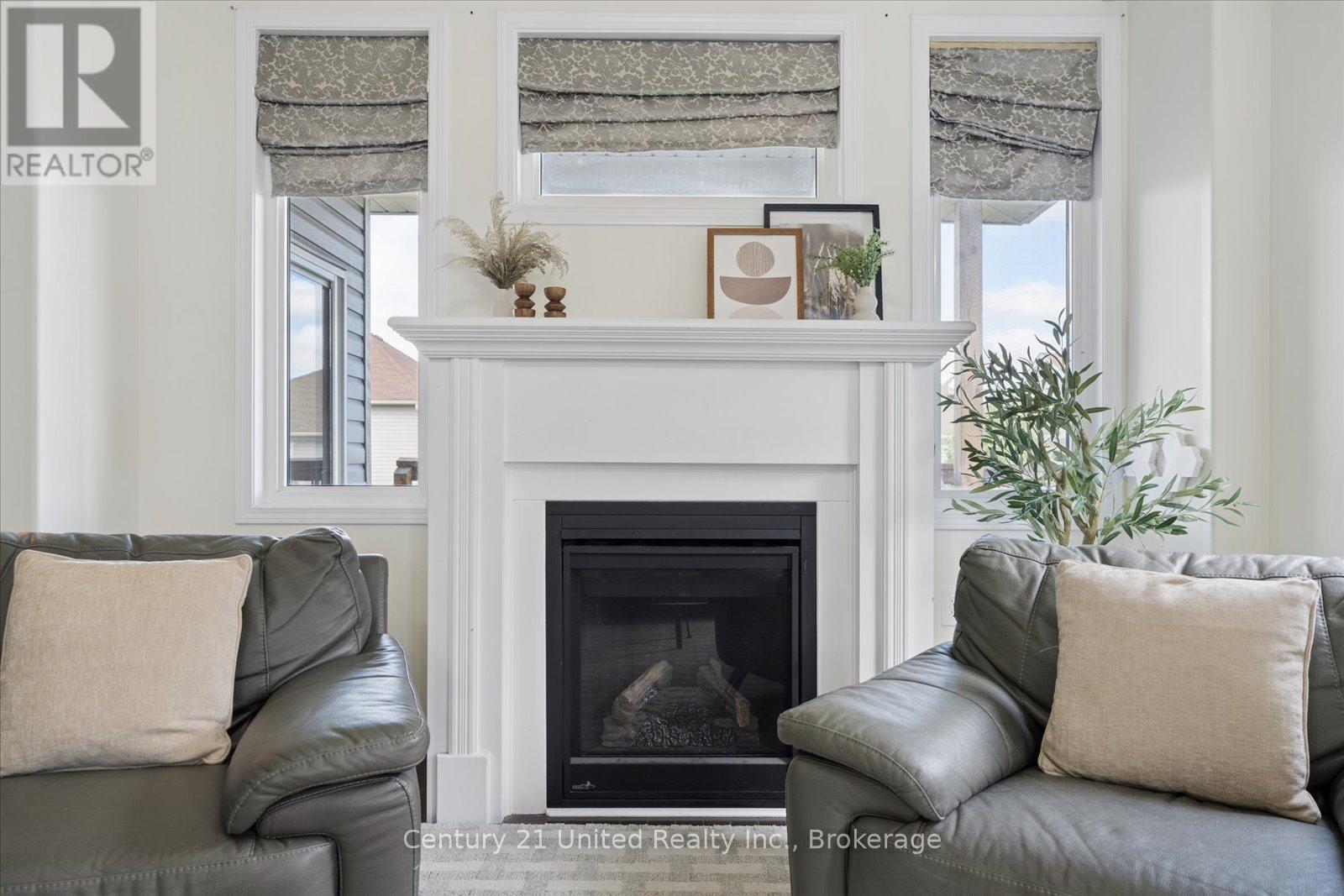 425 Florence Drive, Peterborough (Monaghan Ward 2), Ontario  K9J 0H7 - Photo 9 - X13187722