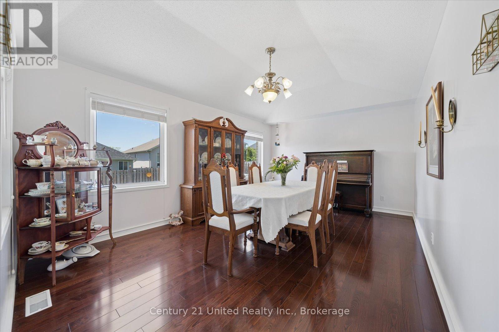 122 Parcells Crescent, Peterborough (Otonabee Ward 1), Ontario  K9K 2R2 - Photo 20 - X13187886