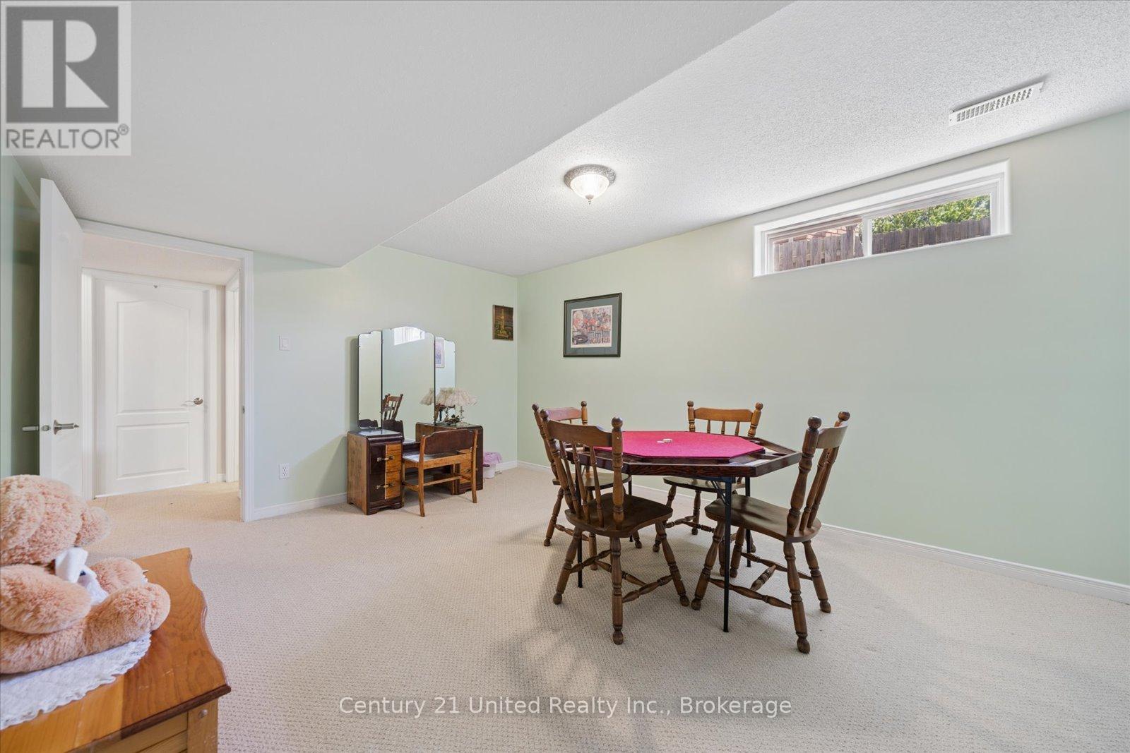 122 Parcells Crescent, Peterborough (Otonabee Ward 1), Ontario  K9K 2R2 - Photo 40 - X13187886