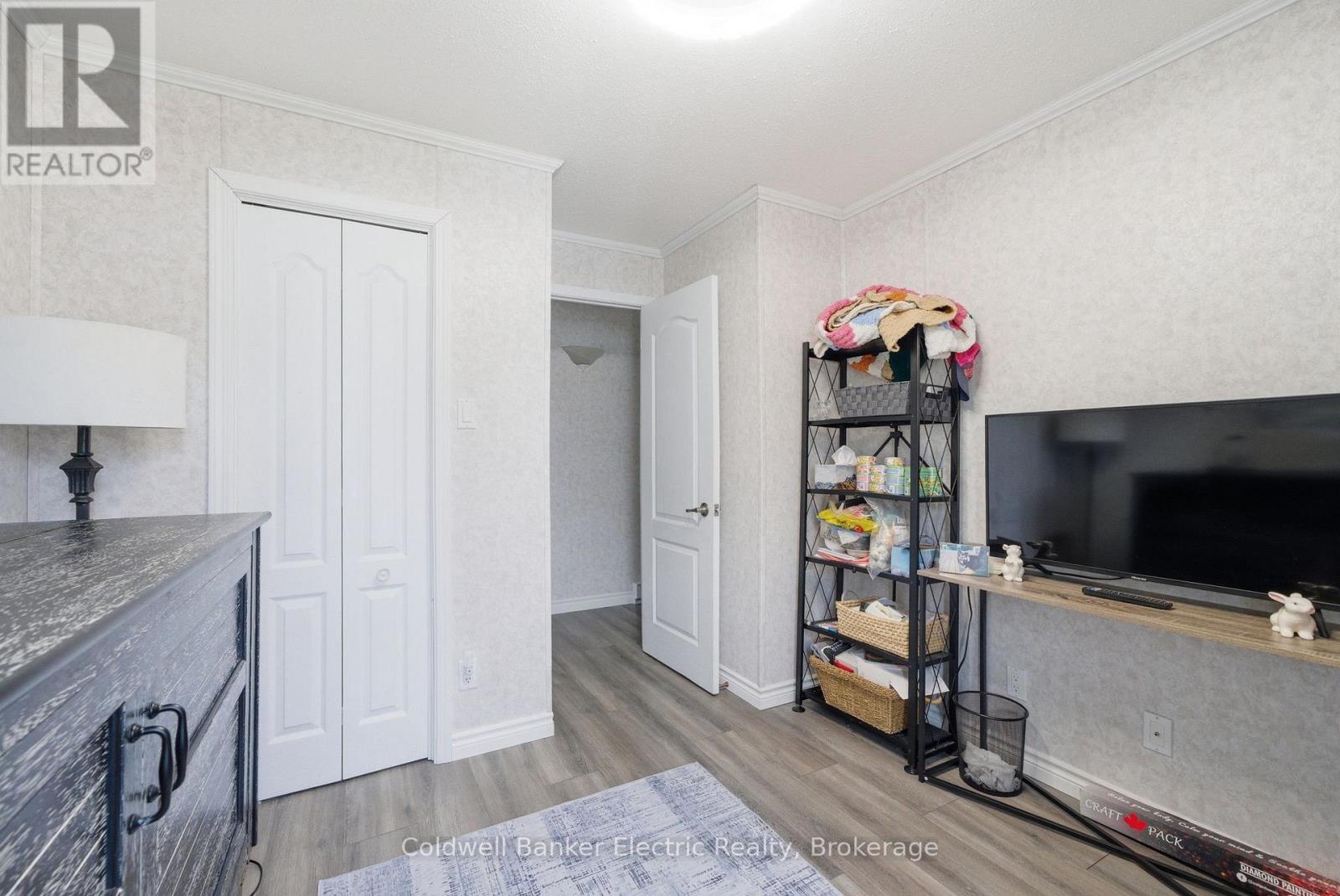7 Homewood Avenue, Kawartha Lakes (Fenelon), Ontario  K9V 0H5 - Photo 8 - X13189020