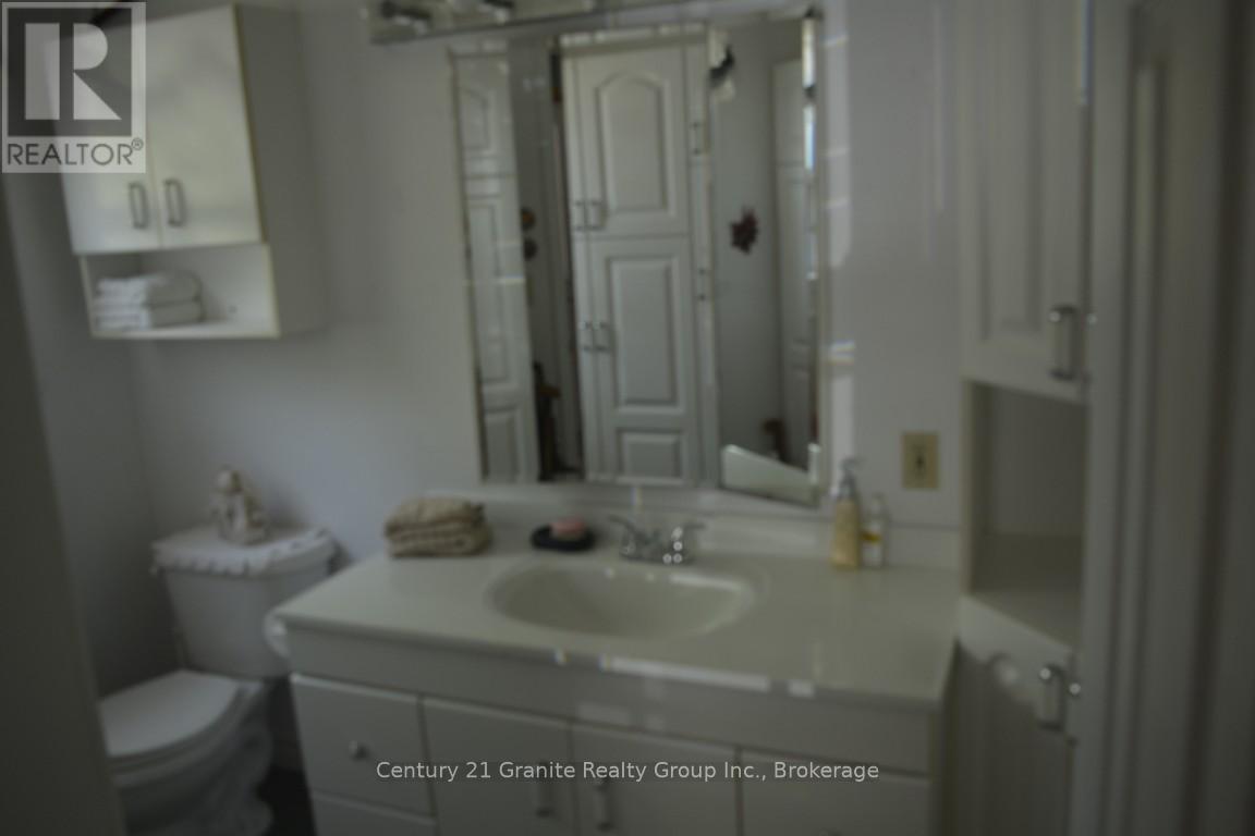 74 Golden Shores Road, Hastings Highlands (Herschel Ward), Ontario  K0L 1C0 - Photo 11 - X13195514