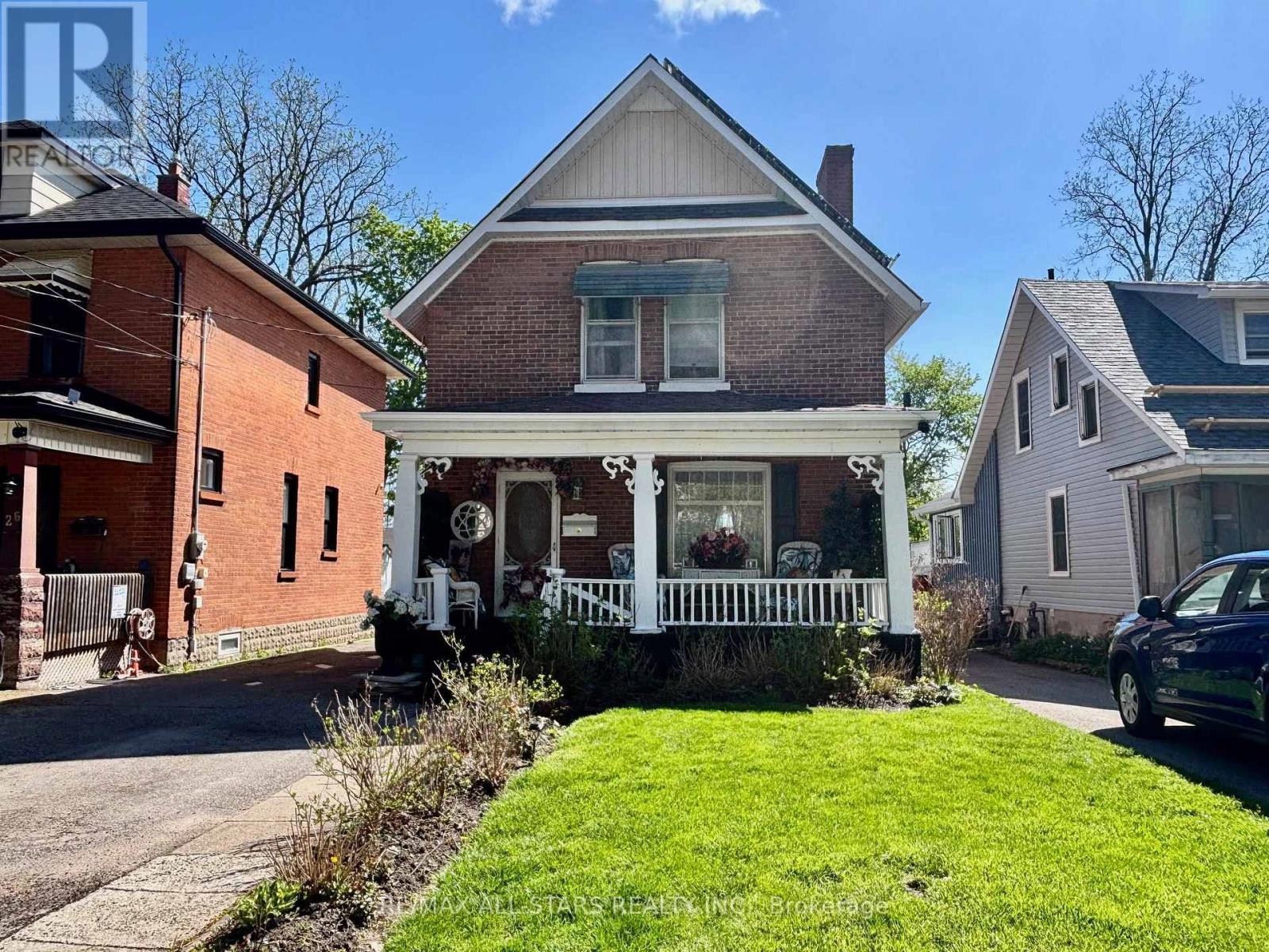 28 SIMCOE STREET, kawartha lakes (lindsay), Ontario