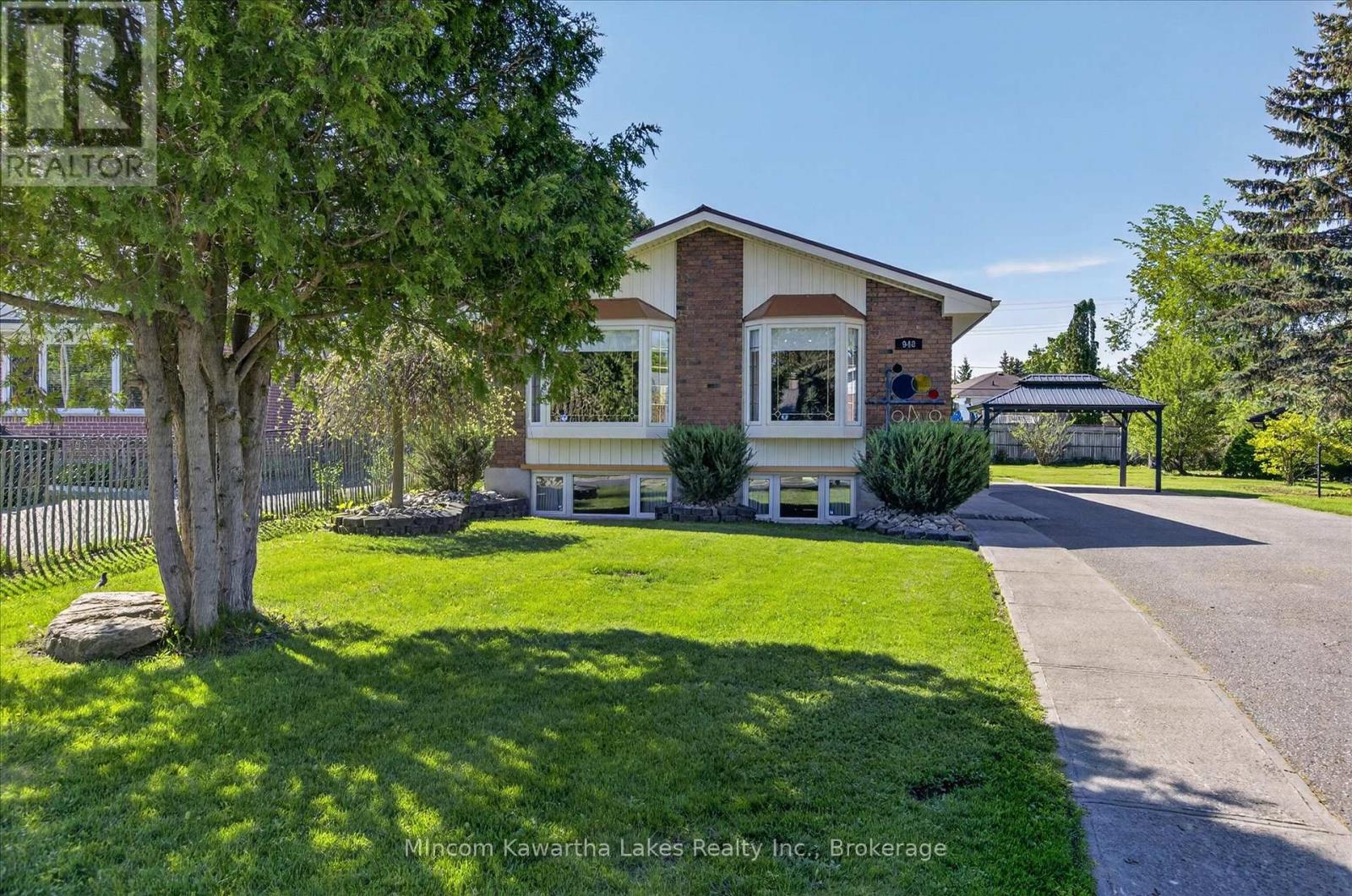 948 St Pauls Street, Peterborough (Northcrest Ward 5), Ontario  K9H 6J6 - Photo 3 - X13199738