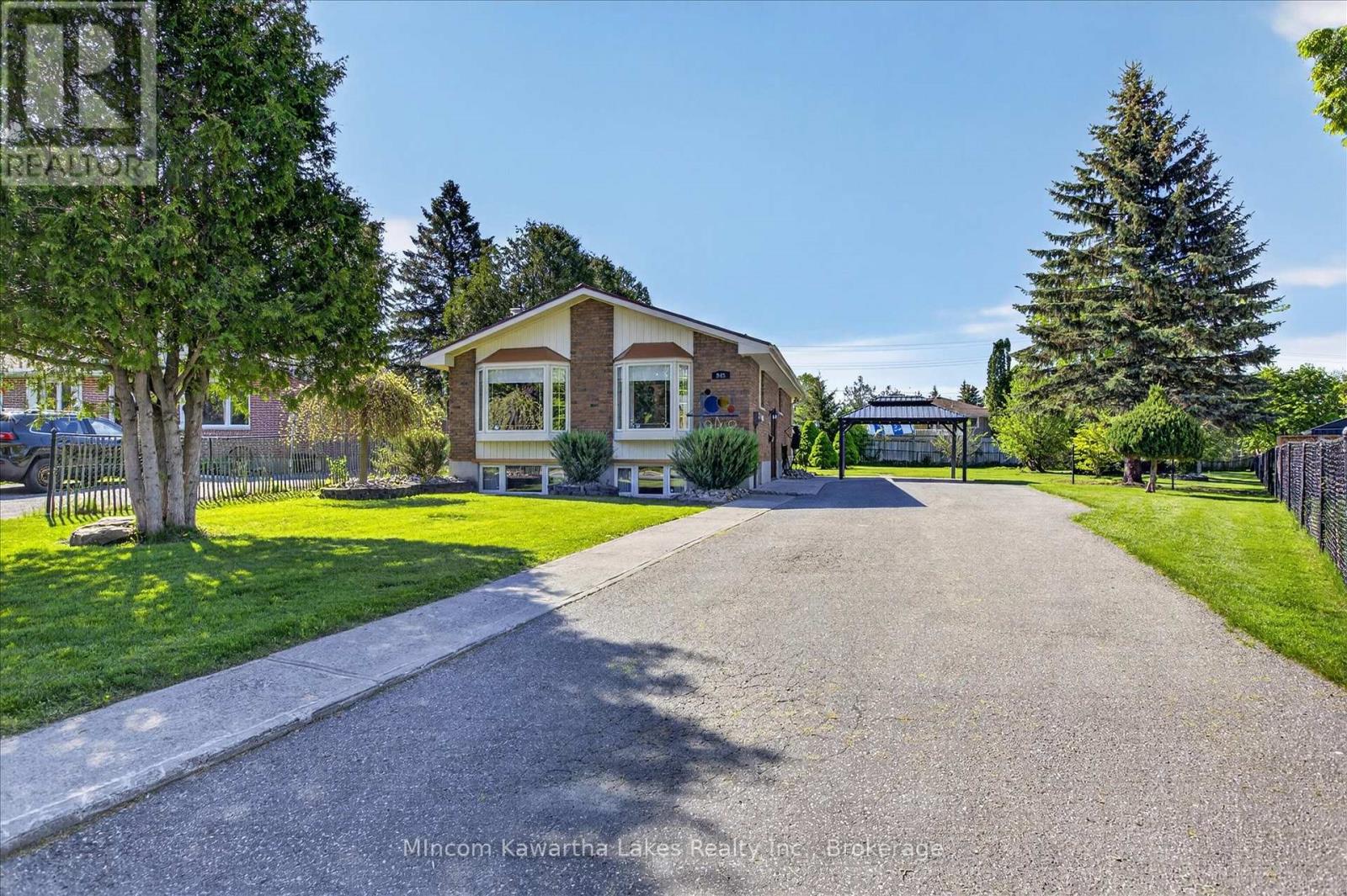 948 St Pauls Street, Peterborough (Northcrest Ward 5), Ontario  K9H 6J6 - Photo 4 - X13199738