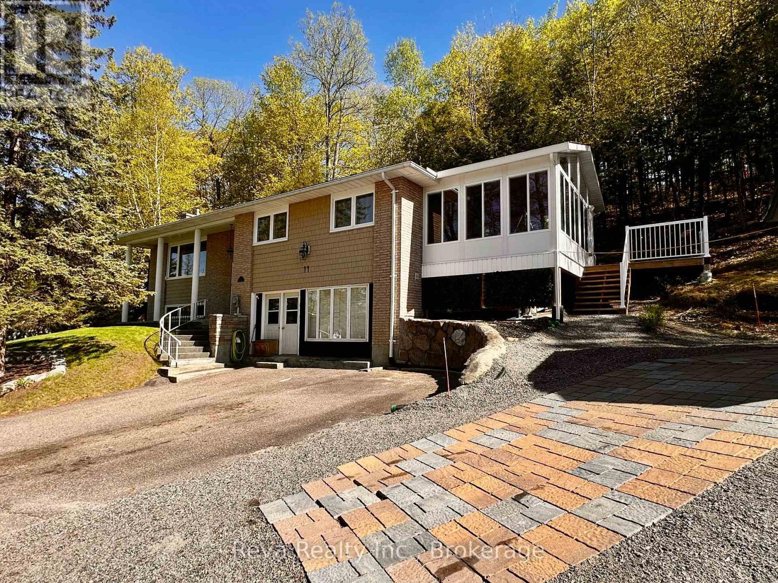 11 Ridge Road, Bancroft (Bancroft Ward), Ontario  K0L 1C0 - Photo 4 - X13206322