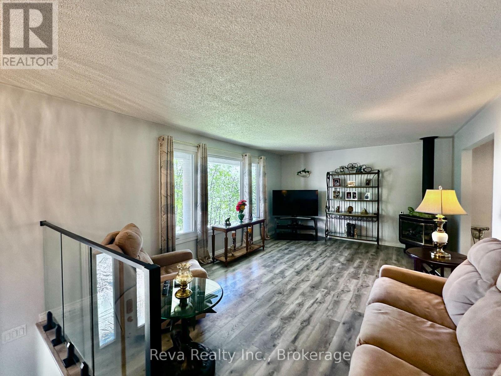 11 Ridge Road, Bancroft (Bancroft Ward), Ontario  K0L 1C0 - Photo 5 - X13206322