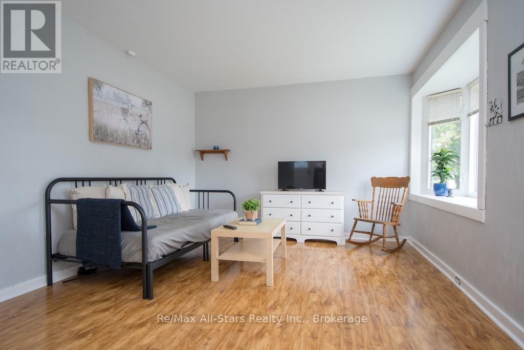 32 Adelaide Street S, Kawartha Lakes (Lindsay), Ontario  K9V 3J7 - Photo 4 - X13207252