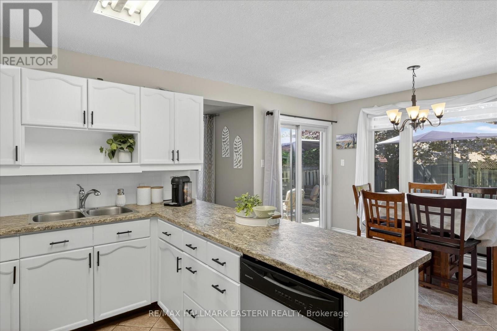 1485 Wildlark Drive, Peterborough (Monaghan Ward 2), Ontario  K9K 1X4 - Photo 12 - X13207470