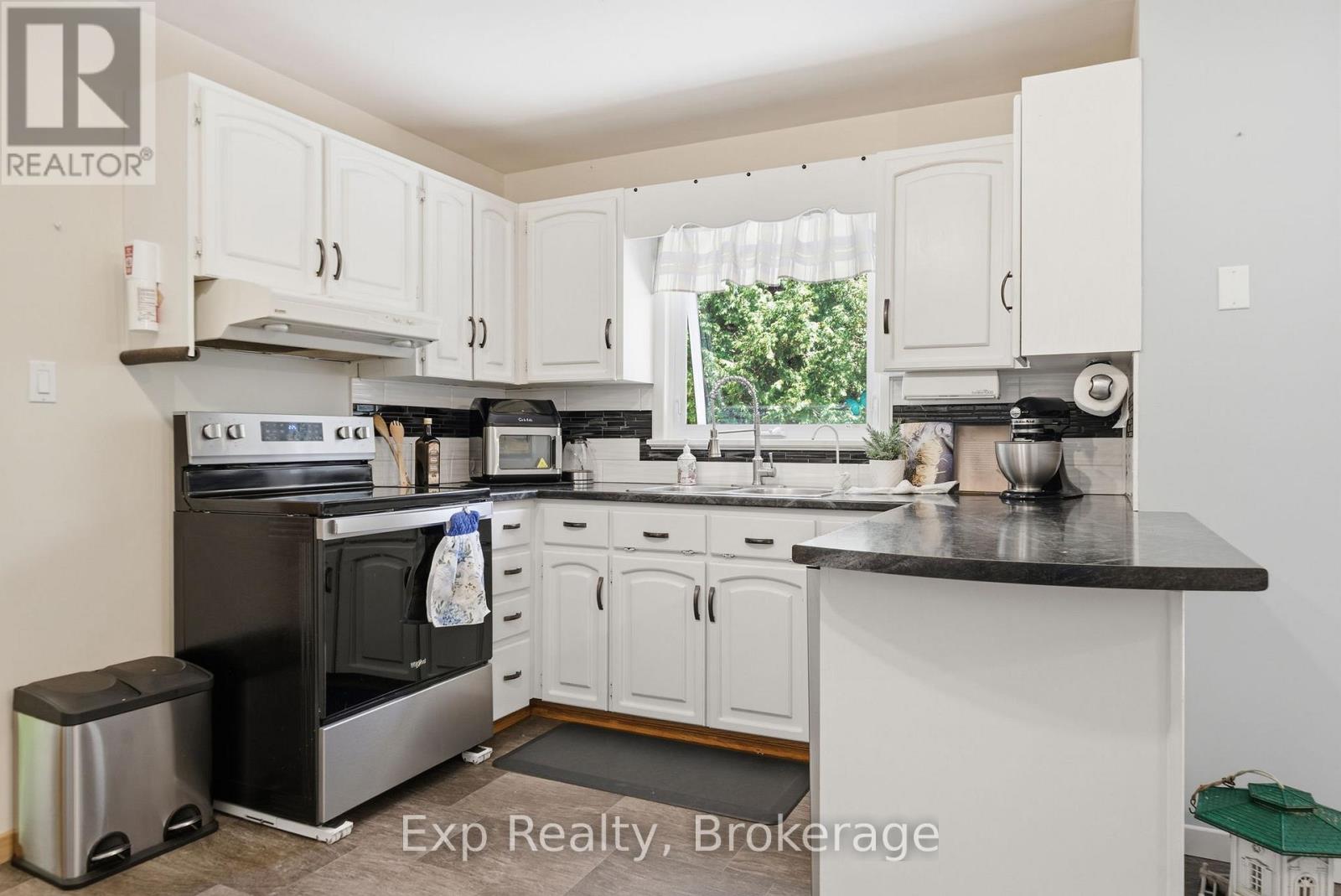 8227 Gilmour Road, Port Hope, Ontario  L0A 1B0 - Photo 10 - X13207638