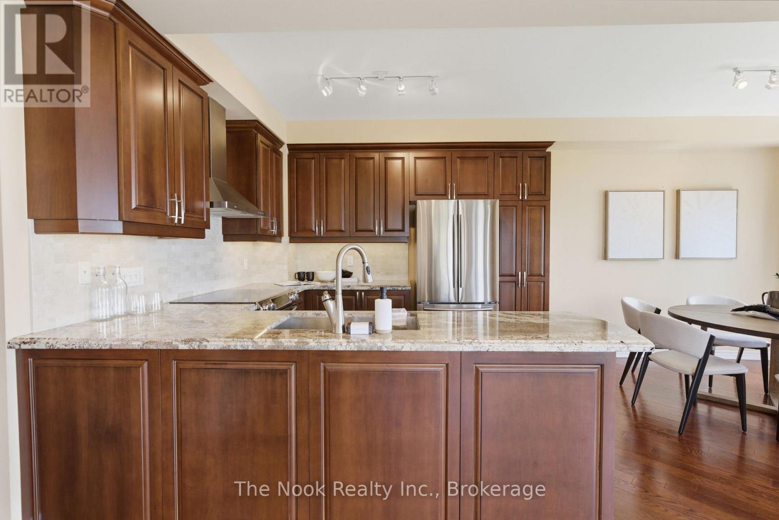 201 - 395 Lakebreeze Drive, Clarington (Newcastle), Ontario  L1B 0A5 - Photo 10 - E13208396
