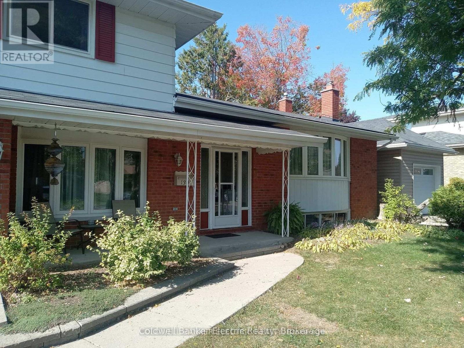1341 Heather Lane, Peterborough (Monaghan Ward 2), Ontario  K9J 7N1 - Photo 3 - X13208296