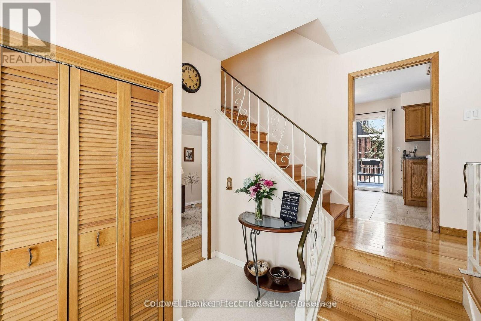 1341 Heather Lane, Peterborough (Monaghan Ward 2), Ontario  K9J 7N1 - Photo 4 - X13208296