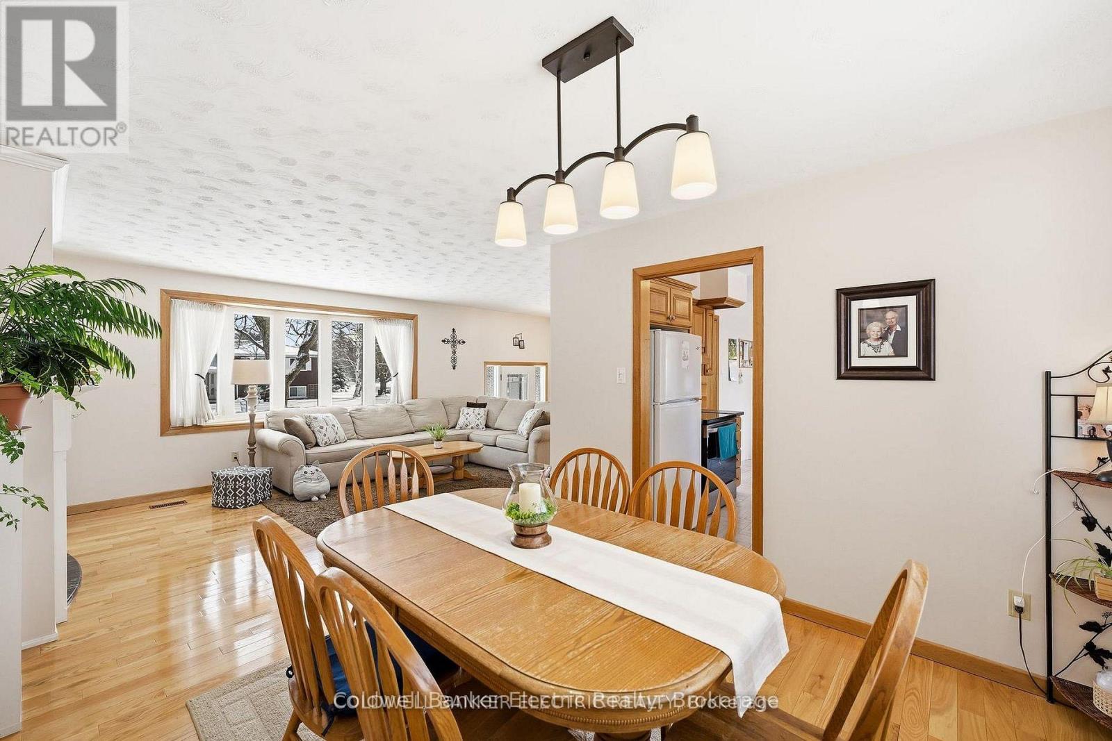 1341 Heather Lane, Peterborough (Monaghan Ward 2), Ontario  K9J 7N1 - Photo 9 - X13208296