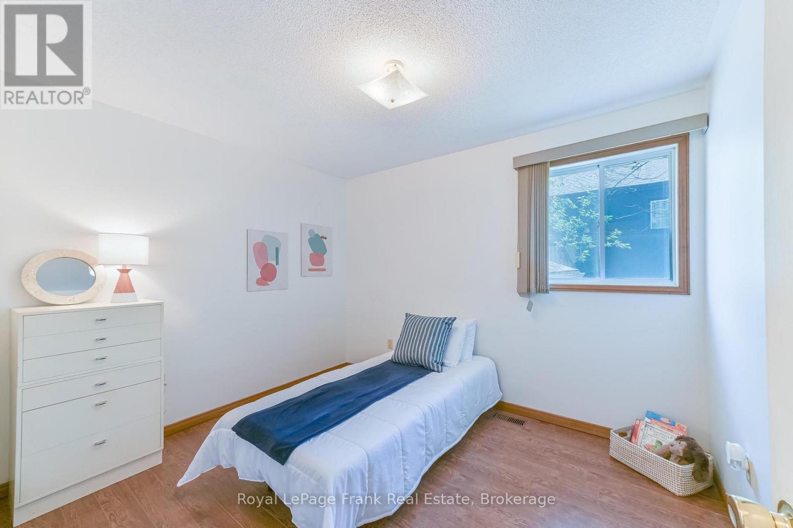 636 Romaine Street, Peterborough (Otonabee Ward 1), Ontario  K9J 2E4 - Photo 16 - X13208366