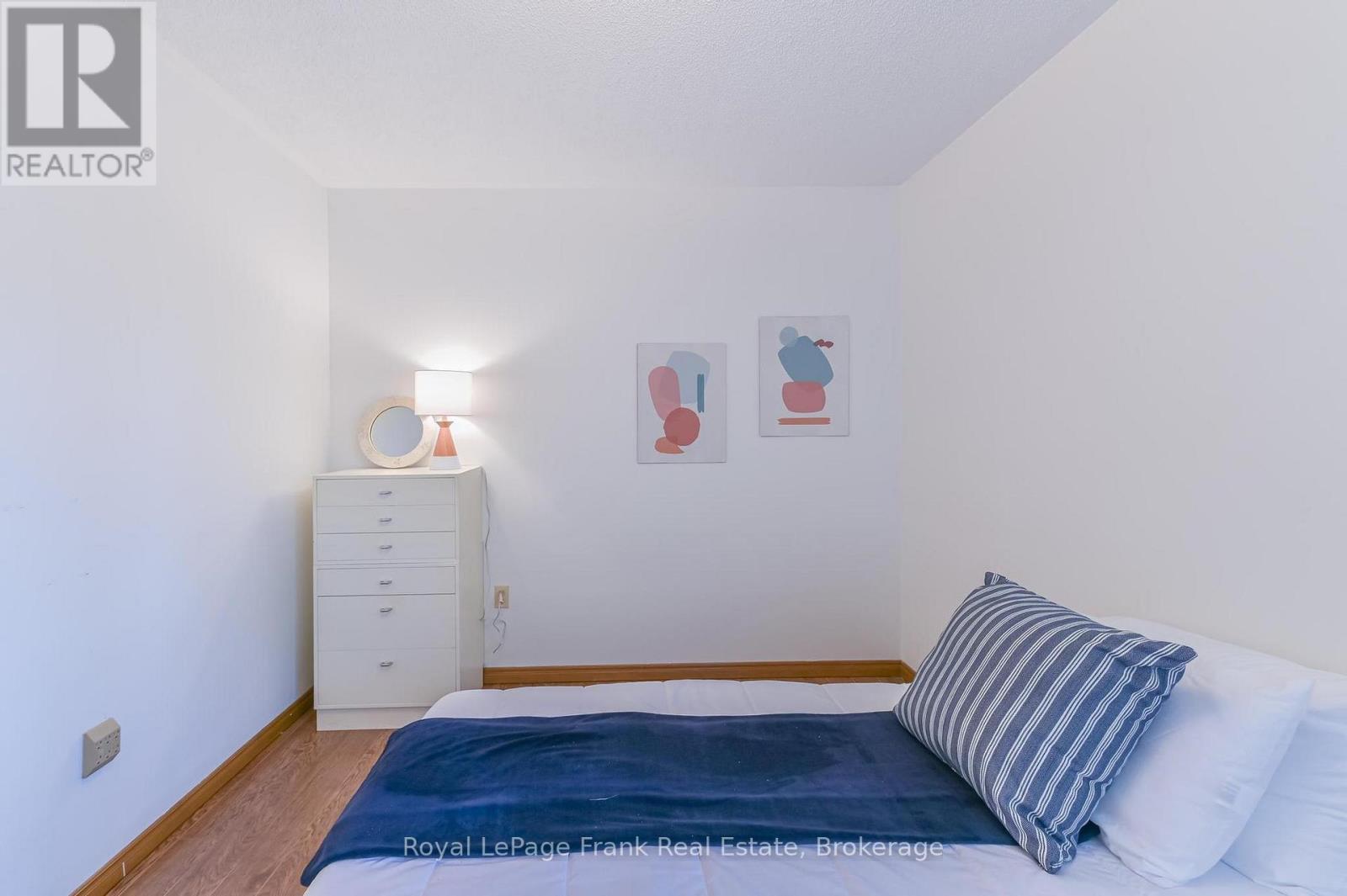 636 Romaine Street, Peterborough (Otonabee Ward 1), Ontario  K9J 2E4 - Photo 17 - X13208366