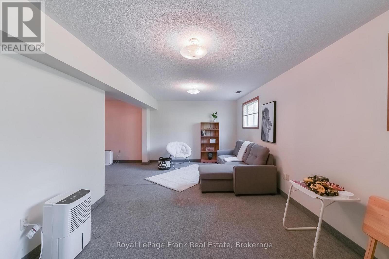 636 Romaine Street, Peterborough (Otonabee Ward 1), Ontario  K9J 2E4 - Photo 23 - X13208366