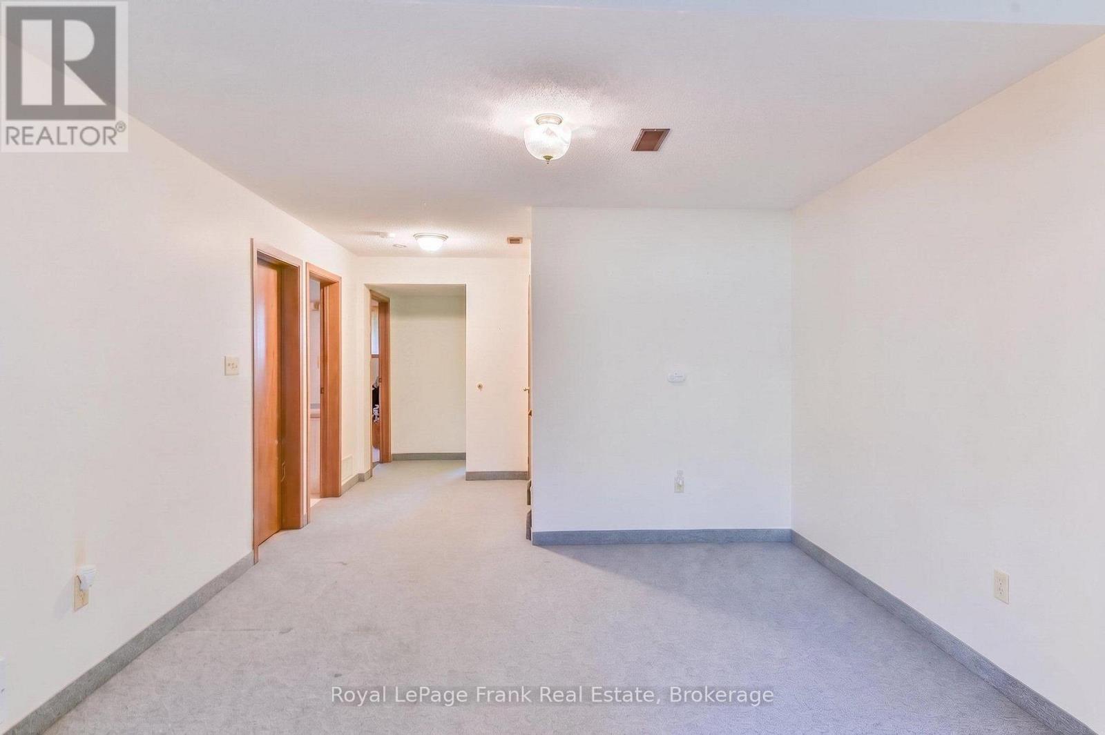 636 Romaine Street, Peterborough (Otonabee Ward 1), Ontario  K9J 2E4 - Photo 24 - X13208366