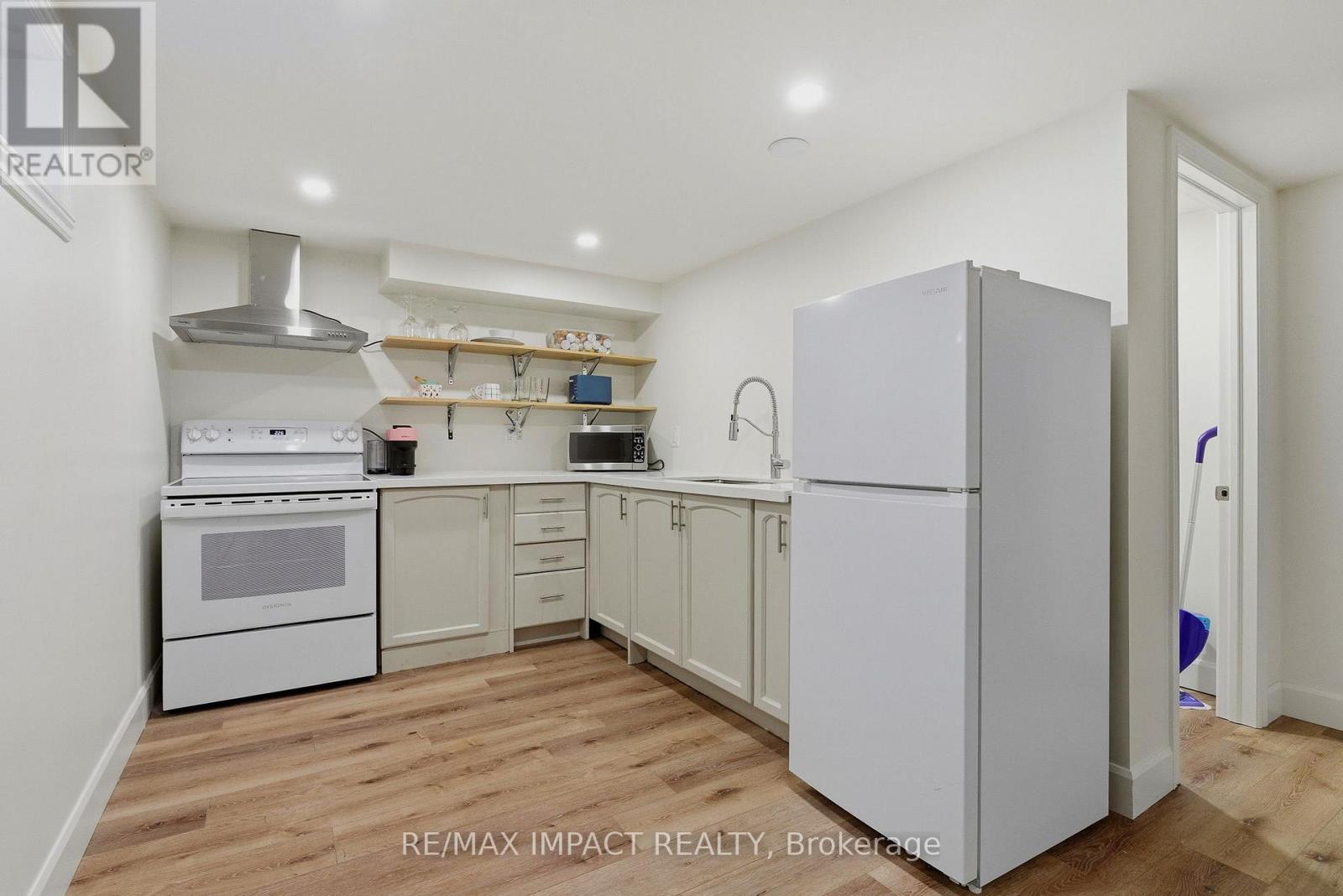 192 Mcclennan Street, Peterborough, Ontario  K9H 5H7 - Photo 34 - X13208790