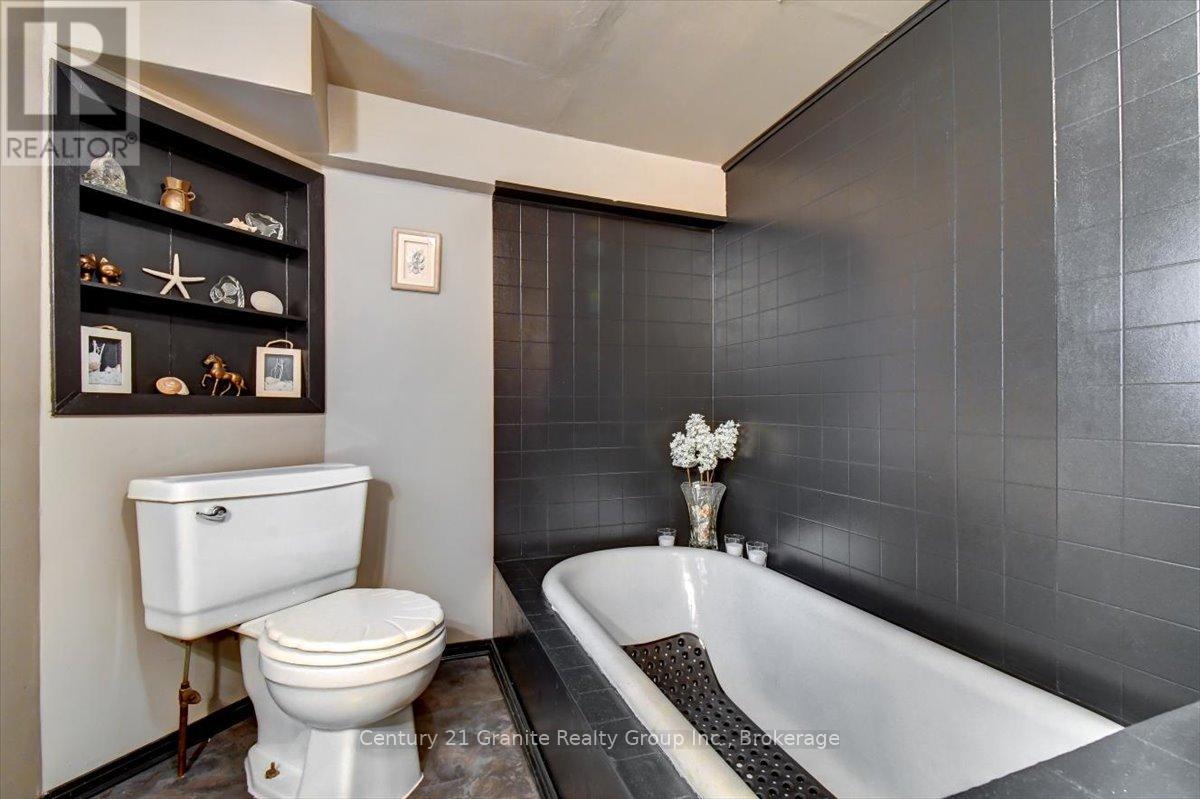 482 Old L'amable Road, Bancroft (Dungannon Ward), Ontario  K0L 1C0 - Photo 17 - X13209048