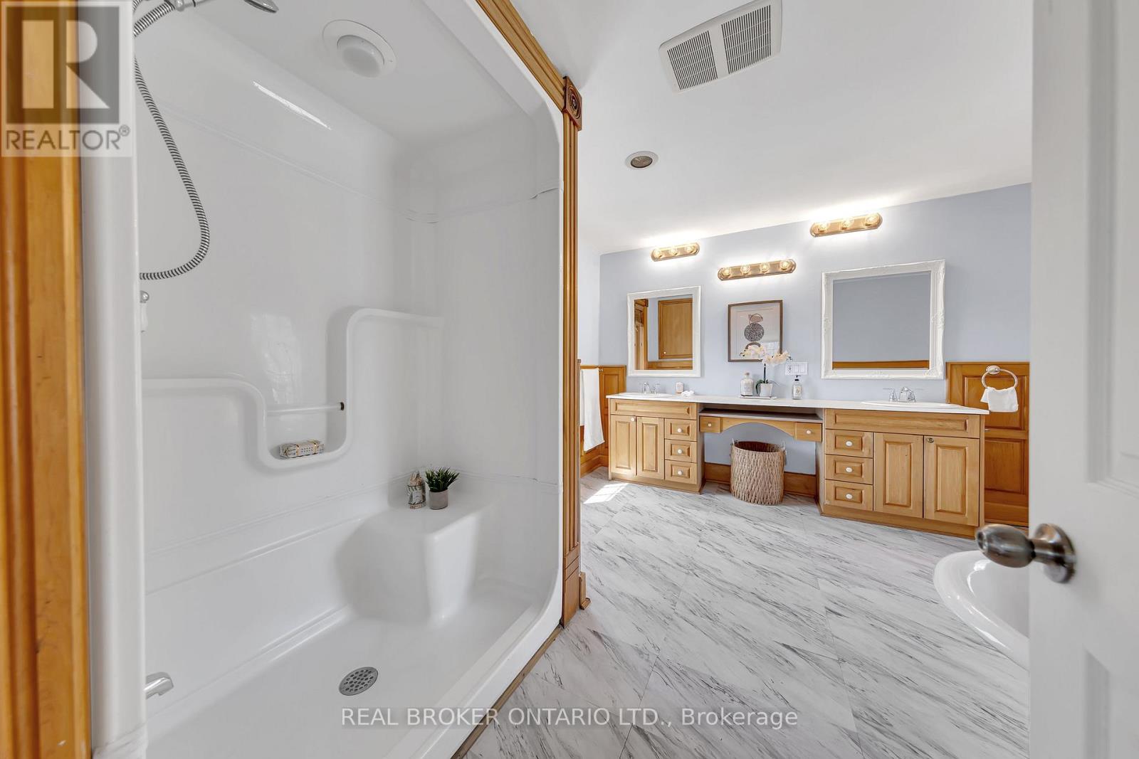 Main - 52 Victoria Avenue N, Peterborough (Northcrest Ward 5), Ontario  K9H 4W1 - Photo 32 - X13209898