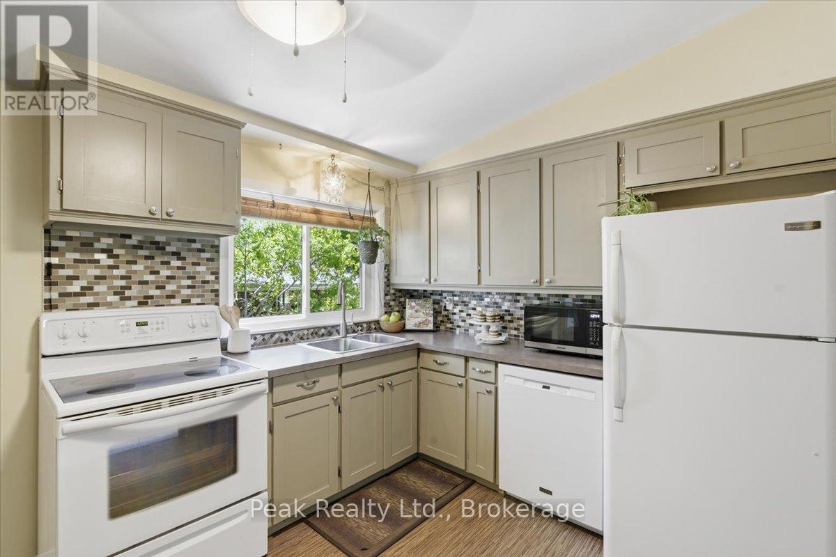 1344 Royal Drive, Peterborough (Northcrest Ward 5), Ontario  K9H 6R8 - Photo 14 - X13210528