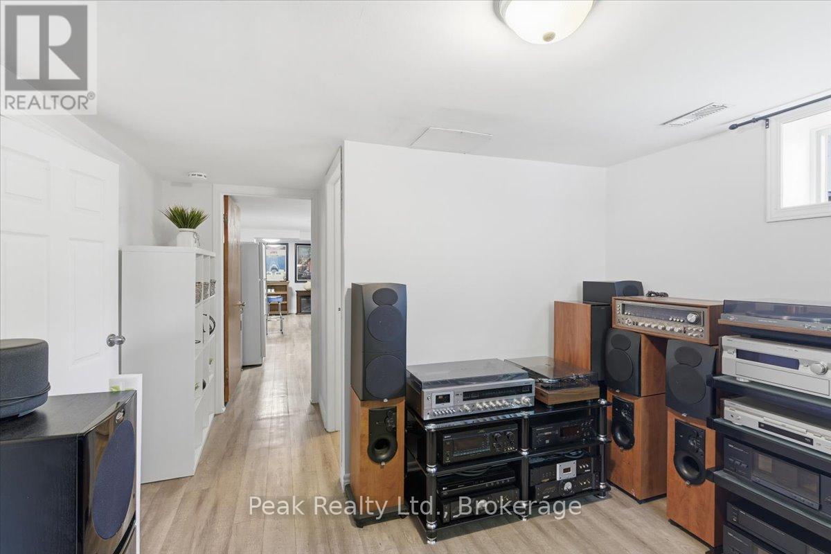 1344 Royal Drive, Peterborough (Northcrest Ward 5), Ontario  K9H 6R8 - Photo 25 - X13210528
