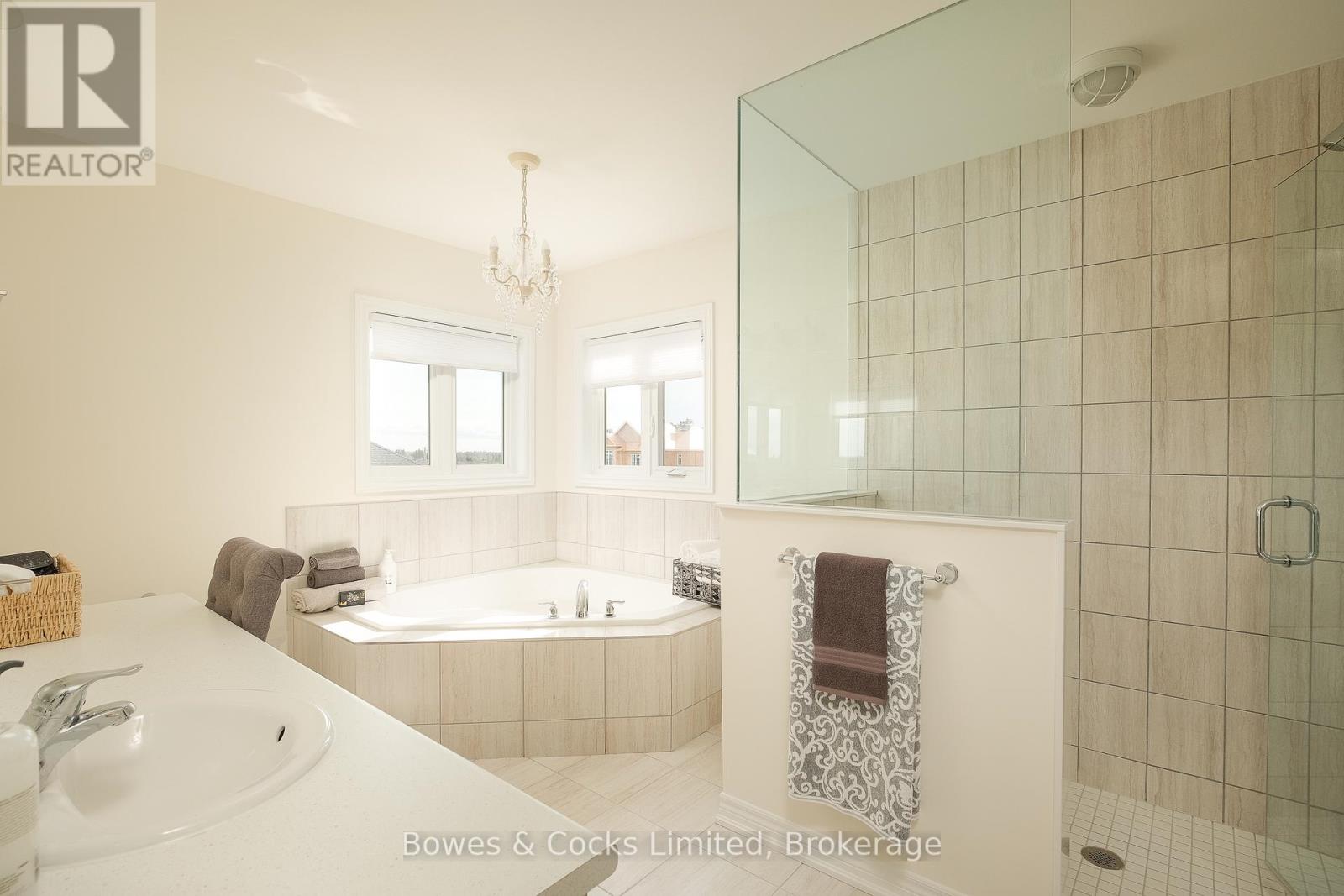203 O'neil Street, Peterborough (Monaghan Ward 2), Ontario  K9K 0H5 - Photo 31 - X13210748