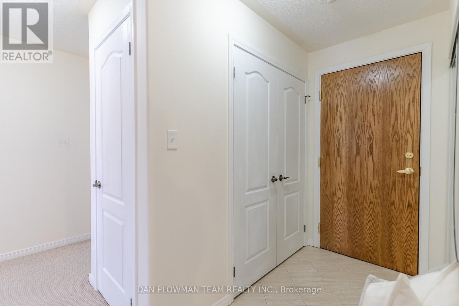 209 - 306 Spillsbury Drive, Peterborough (Otonabee Ward 1), Ontario  K9K 0B5 - Photo 5 - X13211292