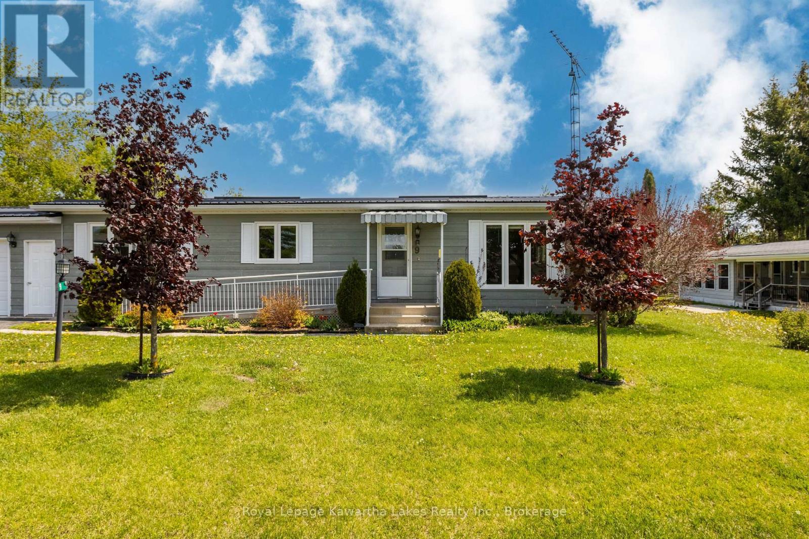 9 Vista Drive, Kawartha Lakes (Lindsay), Ontario  K9V 0H7 - Photo 3 - X13212332