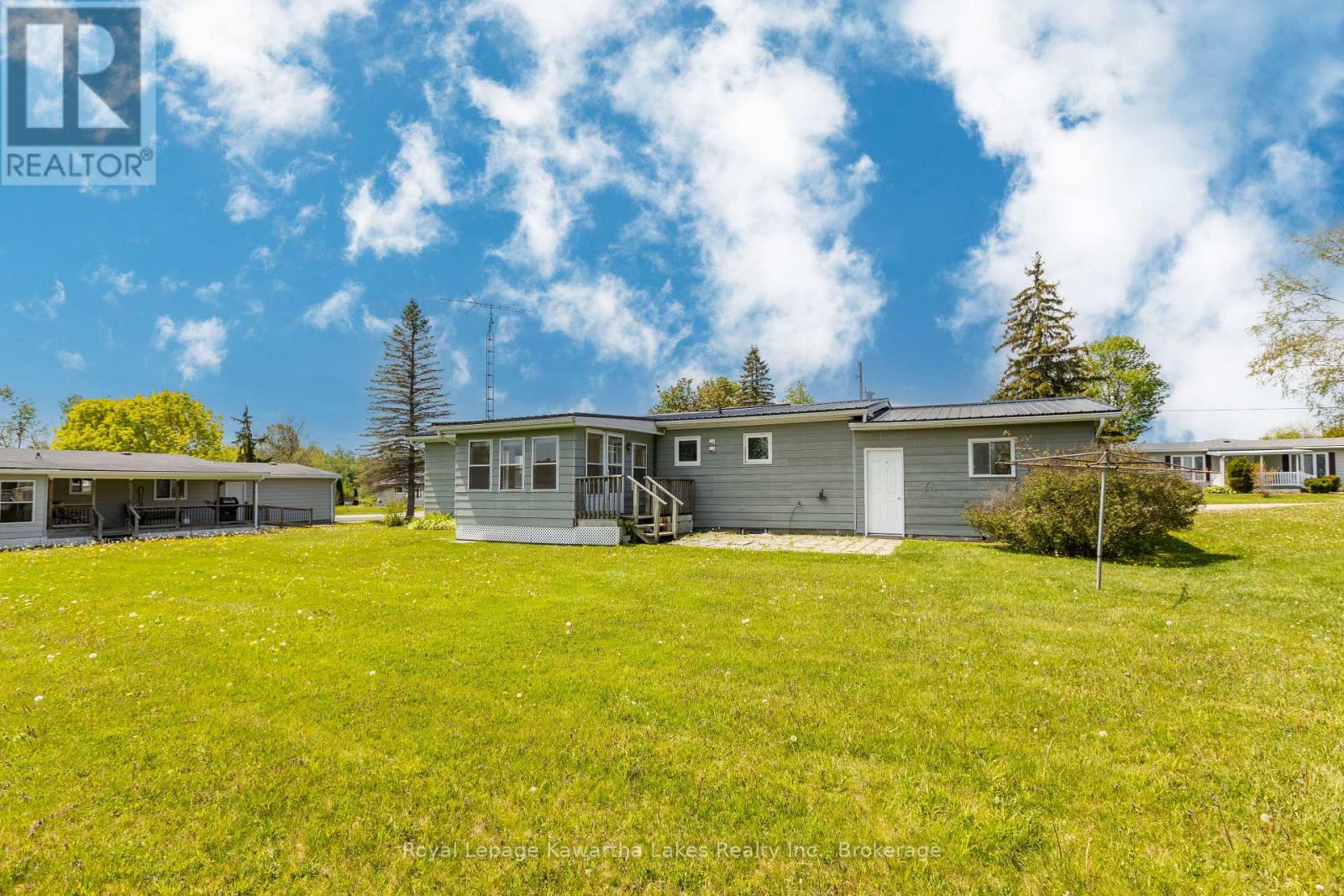 9 Vista Drive, Kawartha Lakes (Lindsay), Ontario  K9V 0H7 - Photo 7 - X13212332