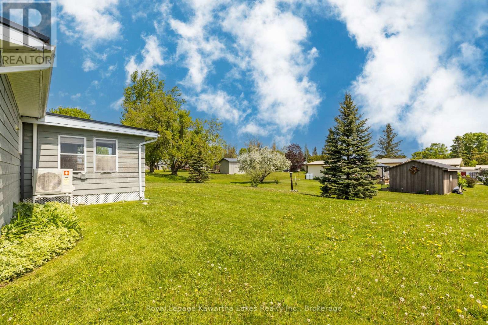 9 Vista Drive, Kawartha Lakes (Lindsay), Ontario  K9V 0H7 - Photo 8 - X13212332