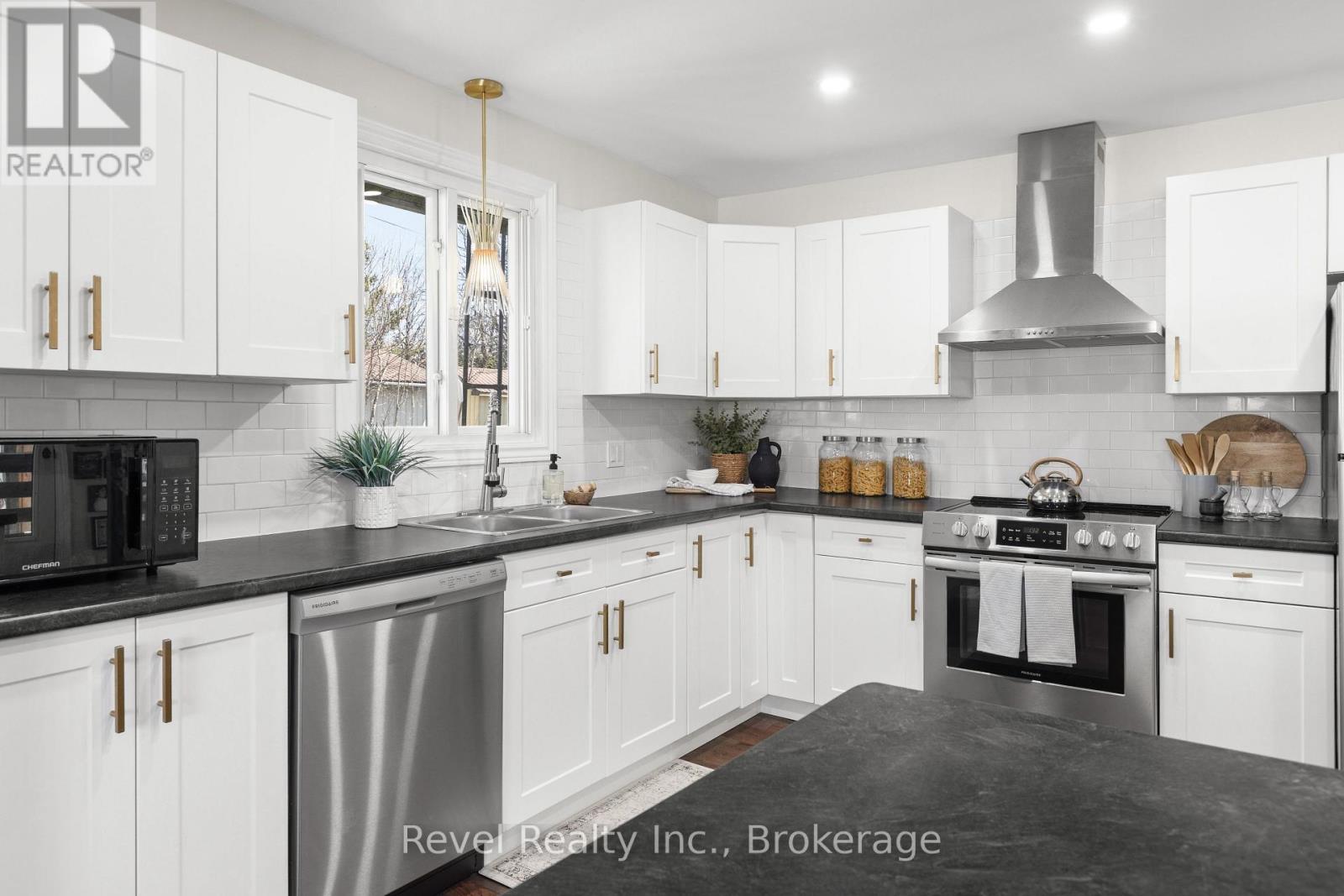 25 Riverview Road, Kawartha Lakes (Lindsay), Ontario  K9V 1B2 - Photo 8 - X13212350