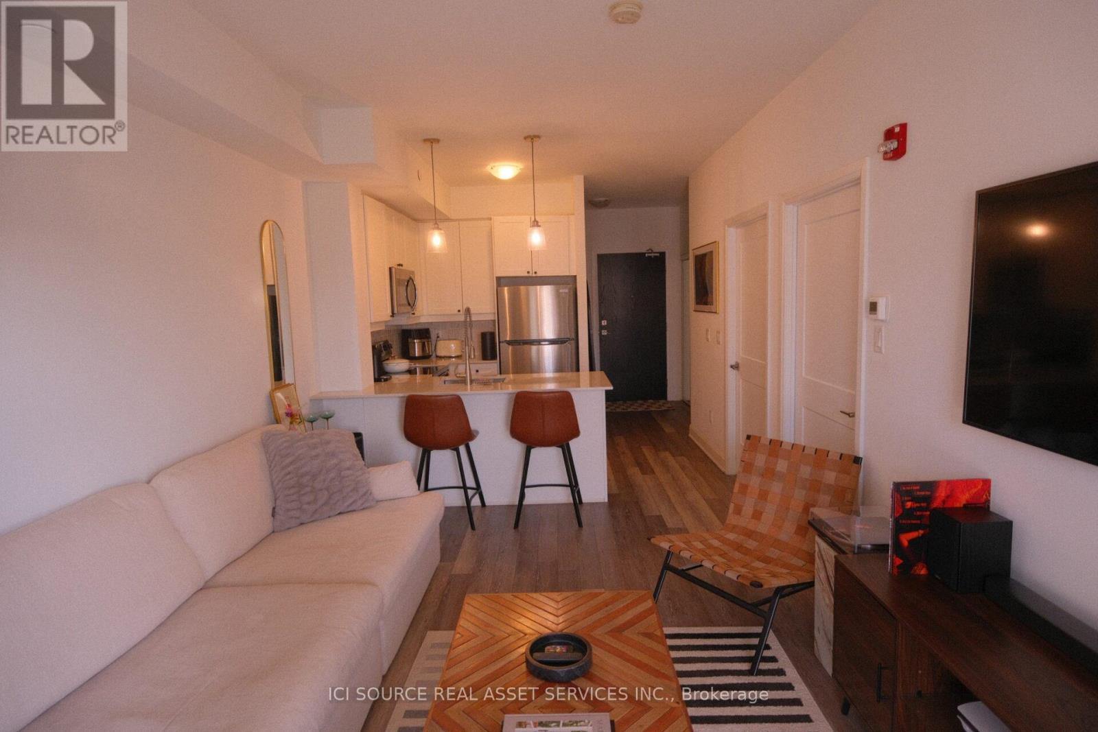 421 - 50 Lakebreeze Drive, Clarington (Newcastle), Ontario  L1B 0V9 - Photo 7 - E13212386