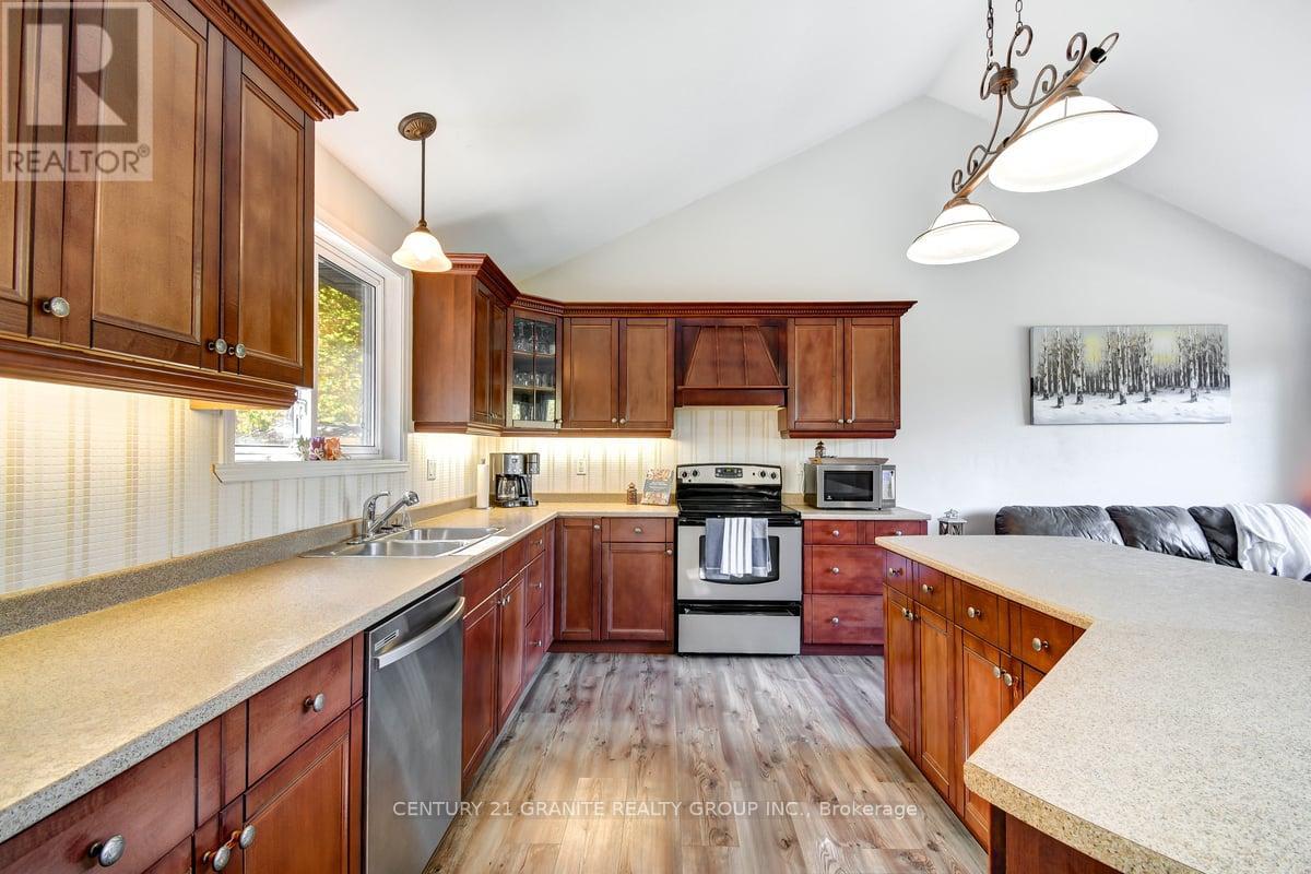 75 Martin Road, Hastings Highlands (Herschel Ward), Ontario  K0L 1C0 - Photo 8 - X13212746