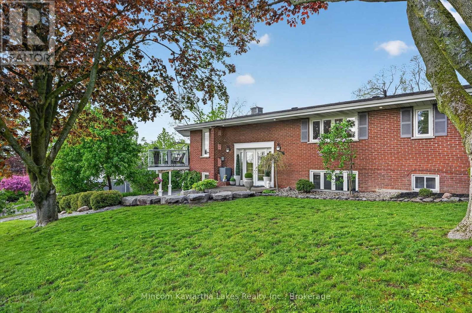 105 Ridgewood Road, Peterborough (Monaghan Ward 2), Ontario  K9J 1P2 - Photo 3 - X13214072
