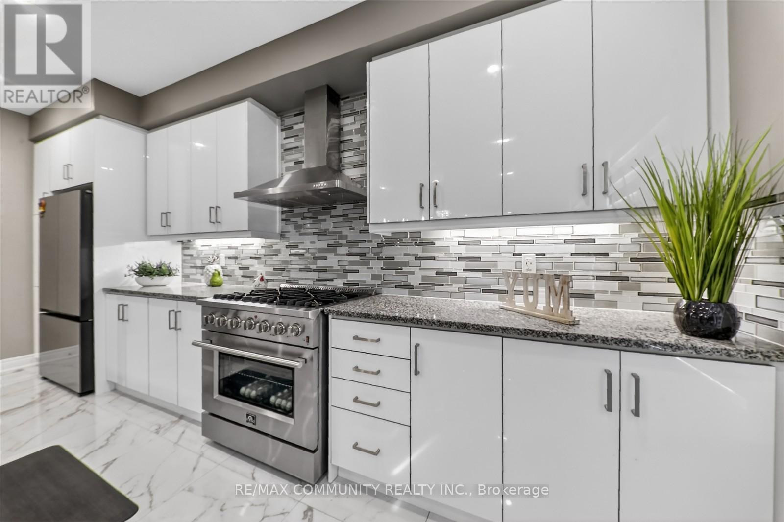 46 Wamsley Crescent, Clarington (Newcastle), Ontario  L1B 0W1 - Photo 15 - E13214164