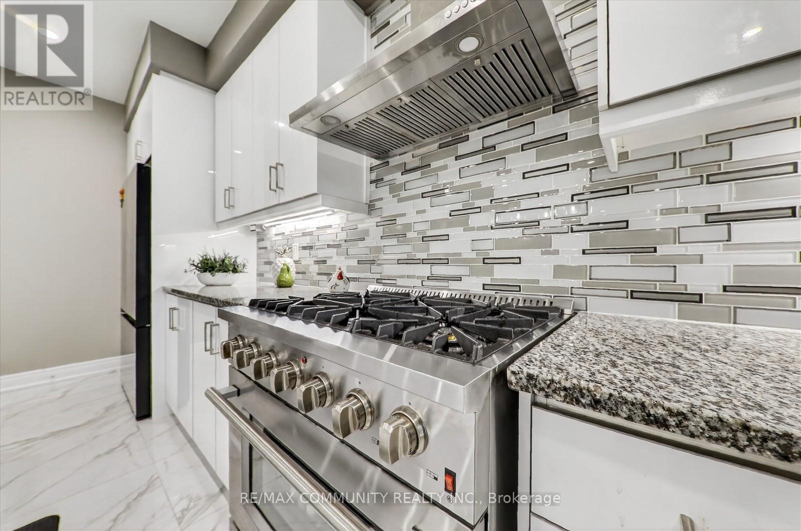 46 Wamsley Crescent, Clarington (Newcastle), Ontario  L1B 0W1 - Photo 16 - E13214164