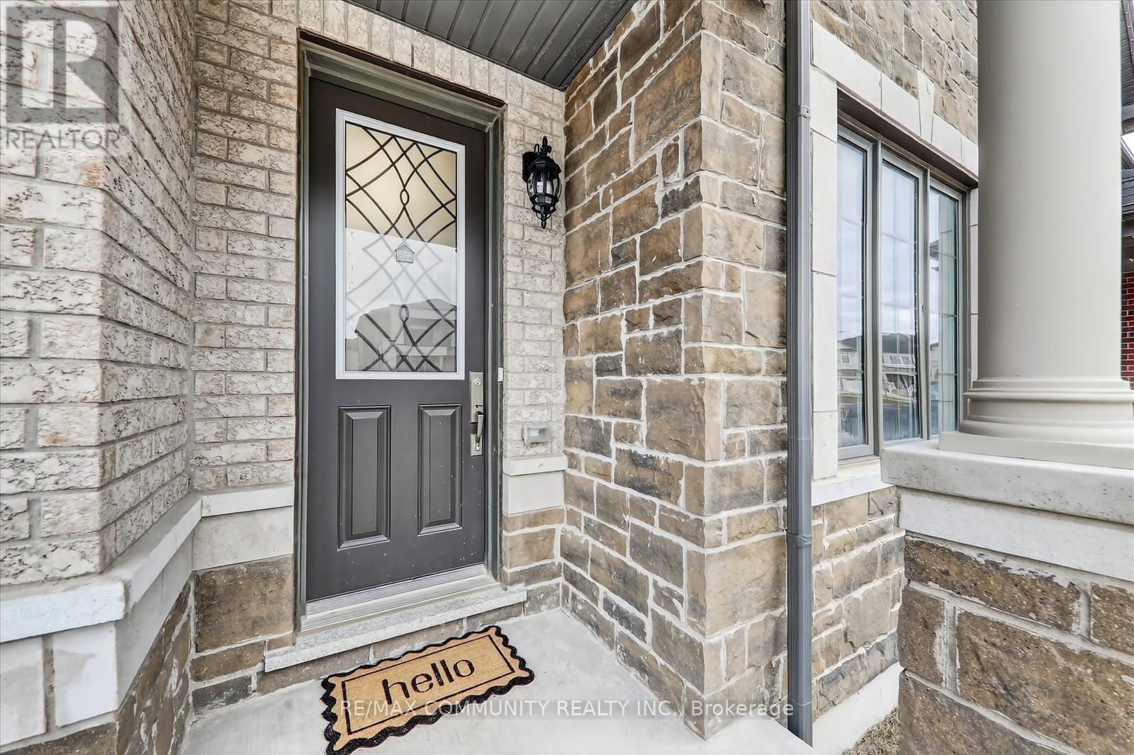 46 Wamsley Crescent, Clarington (Newcastle), Ontario  L1B 0W1 - Photo 4 - E13214164