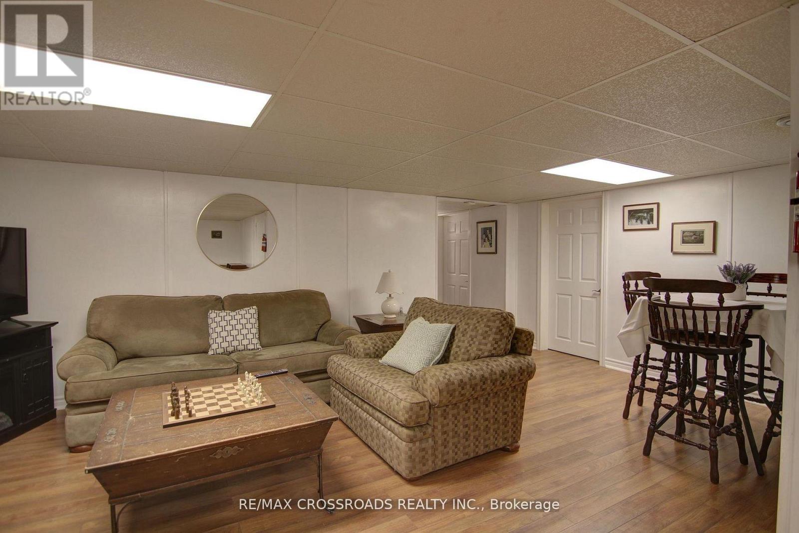 8 Green Arbour Way, Kawartha Lakes (Lindsay), Ontario  K9V 0E6 - Photo 14 - X13214066