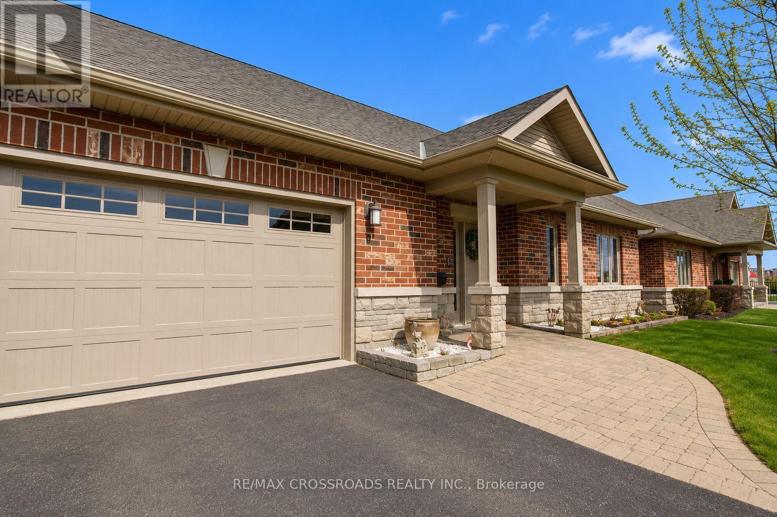8 Green Arbour Way, Kawartha Lakes (Lindsay), Ontario  K9V 0E6 - Photo 3 - X13214066