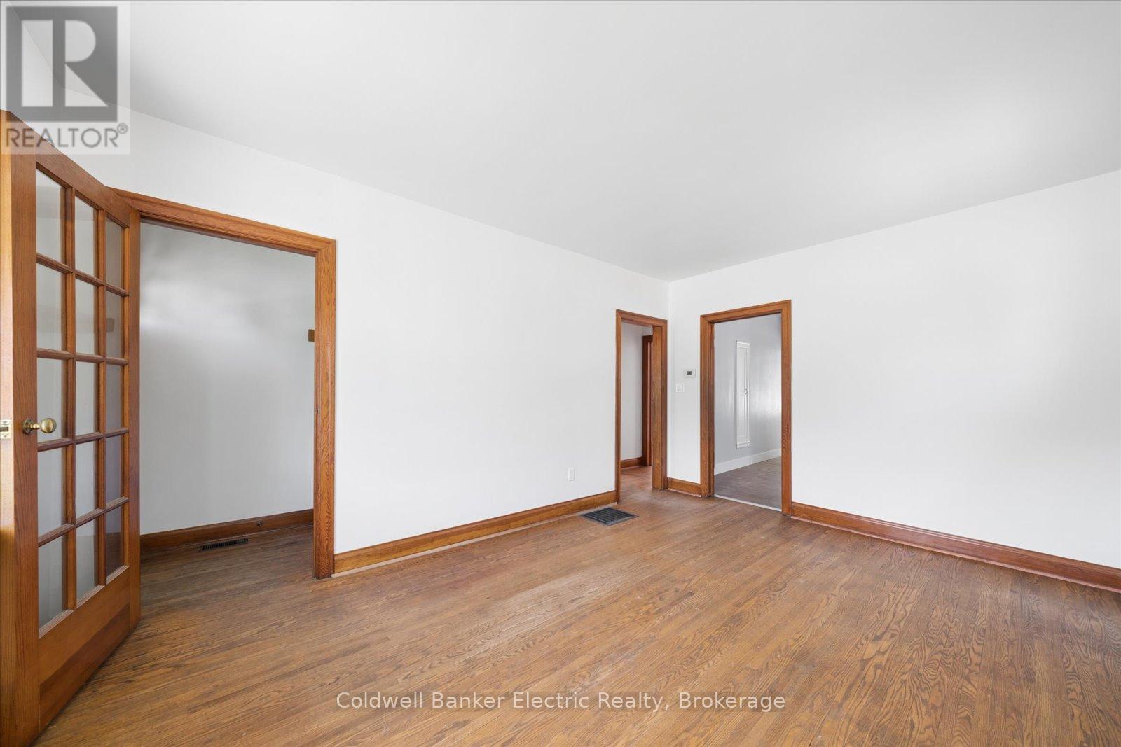 84 Ware Street, Peterborough (Town Ward 3), Ontario  K9J 2B7 - Photo 11 - X13214500