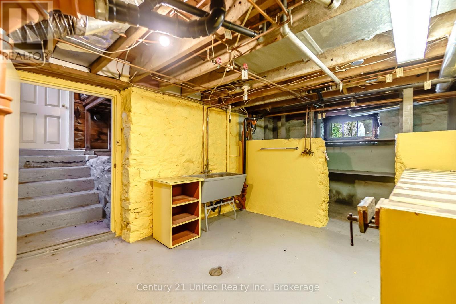 232 Bennet Street, Peterborough (Northcrest Ward 5), Ontario  K9H 5B6 - Photo 35 - X13215116