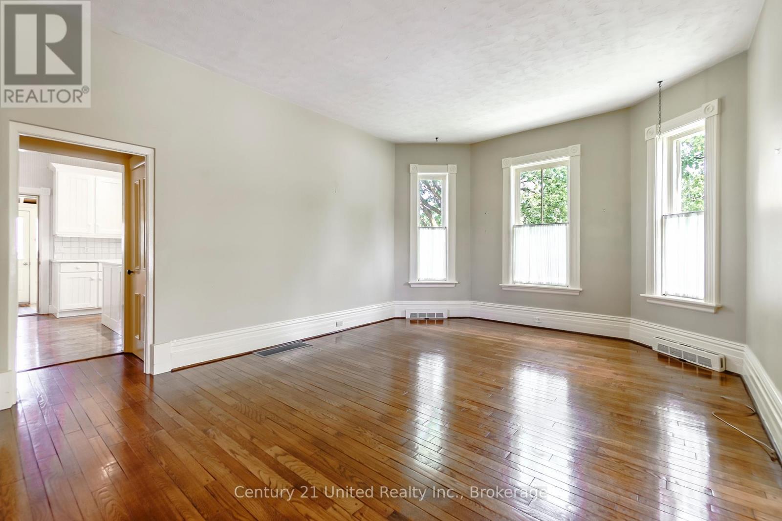232 Bennet Street, Peterborough (Northcrest Ward 5), Ontario  K9H 5B6 - Photo 9 - X13215116