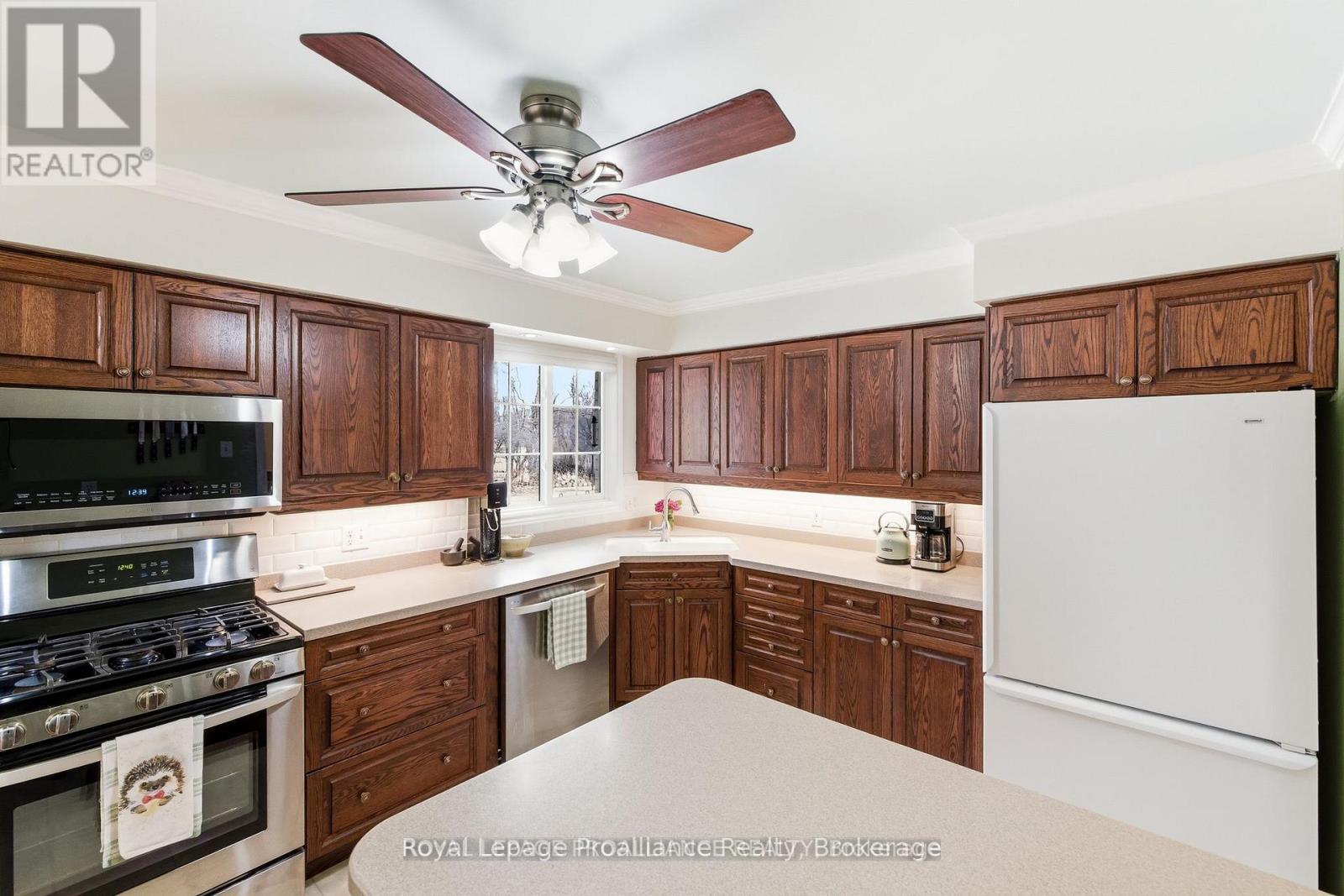836 Stewart Drive, Peterborough (Ashburnham Ward 4), Ontario  K9J 7R4 - Photo 11 - X13216196