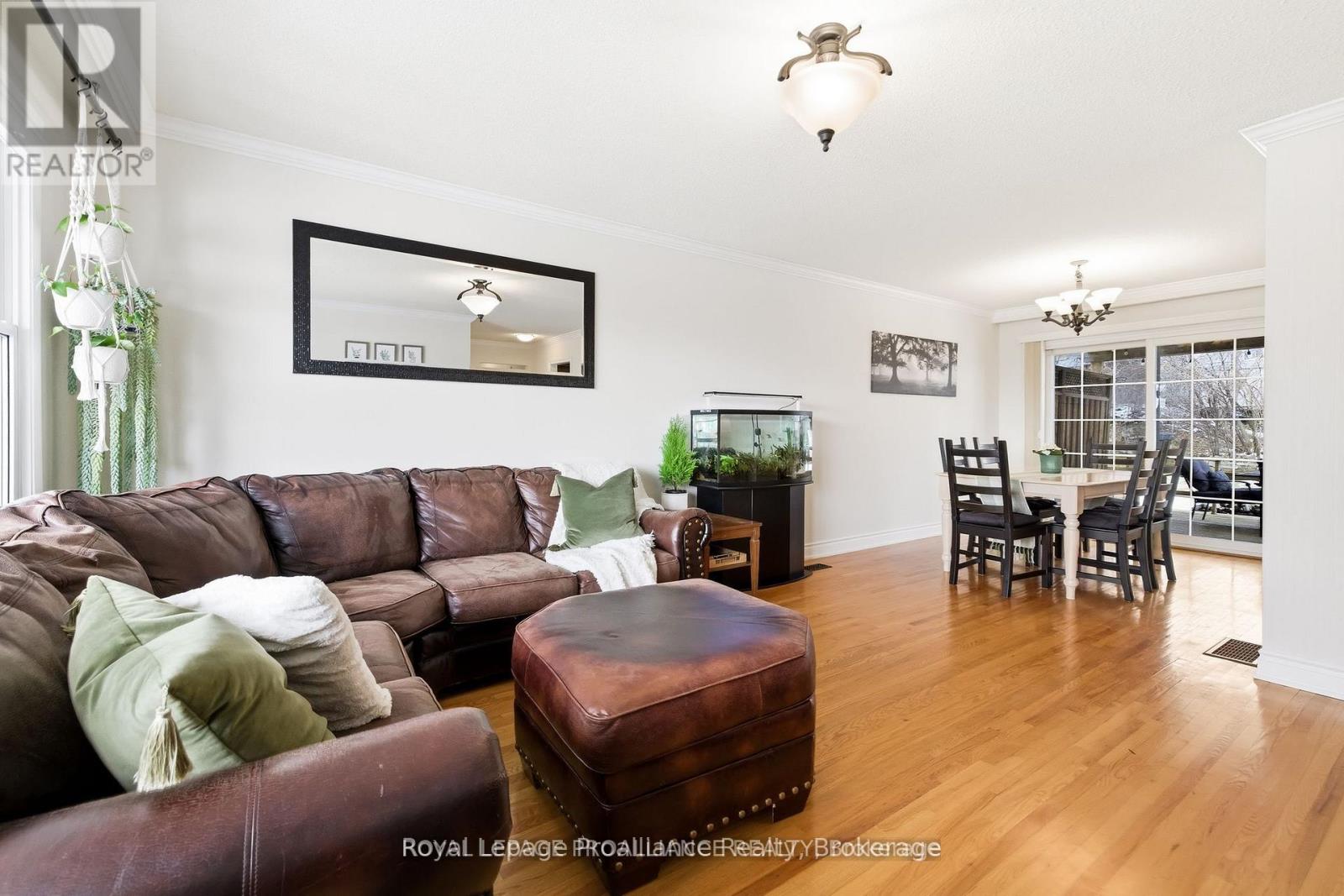 836 Stewart Drive, Peterborough (Ashburnham Ward 4), Ontario  K9J 7R4 - Photo 8 - X13216196