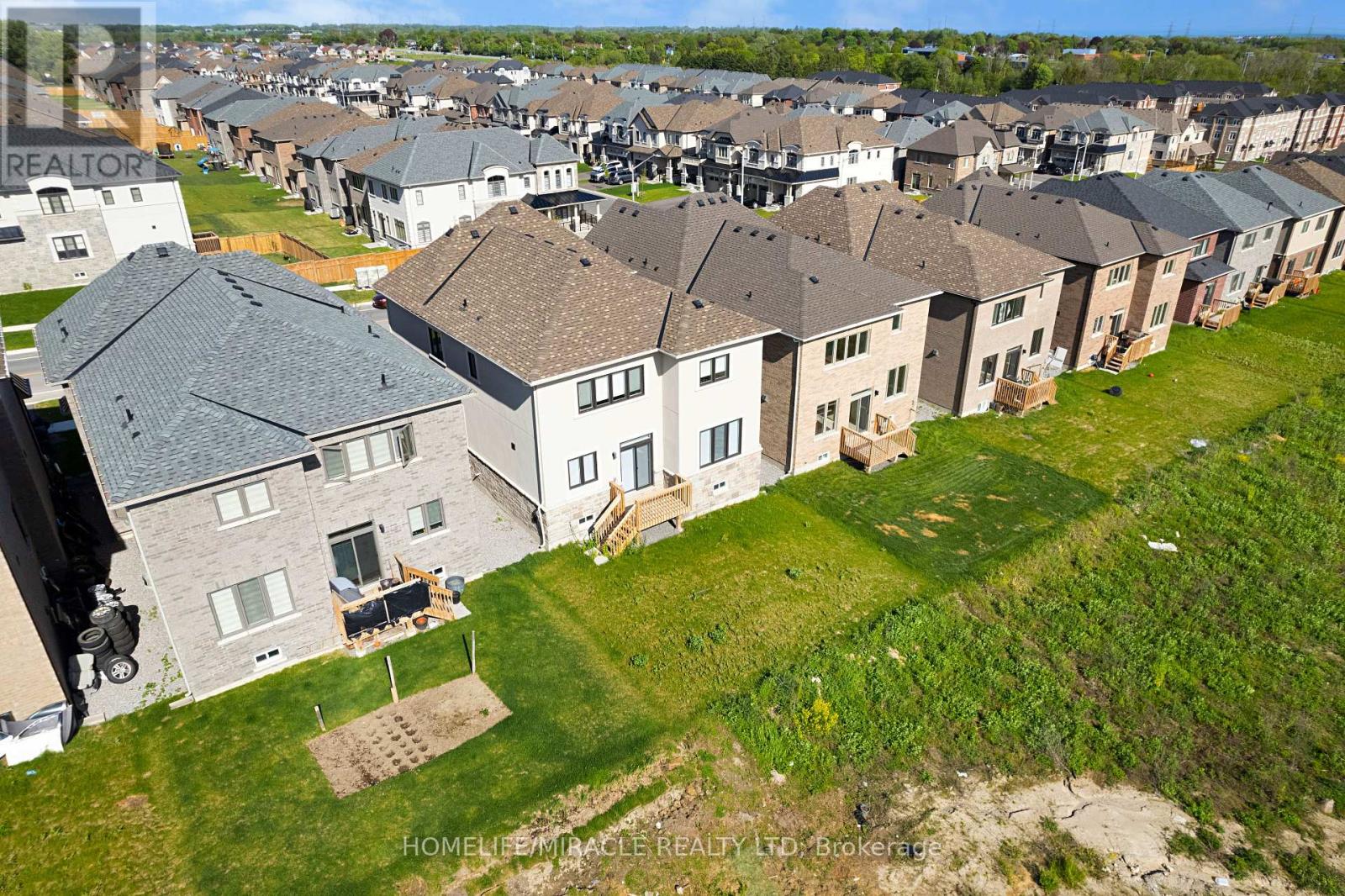 86 Belmont Drive, Clarington (Newcastle), Ontario  L1B 0W8 - Photo 33 - E13216464
